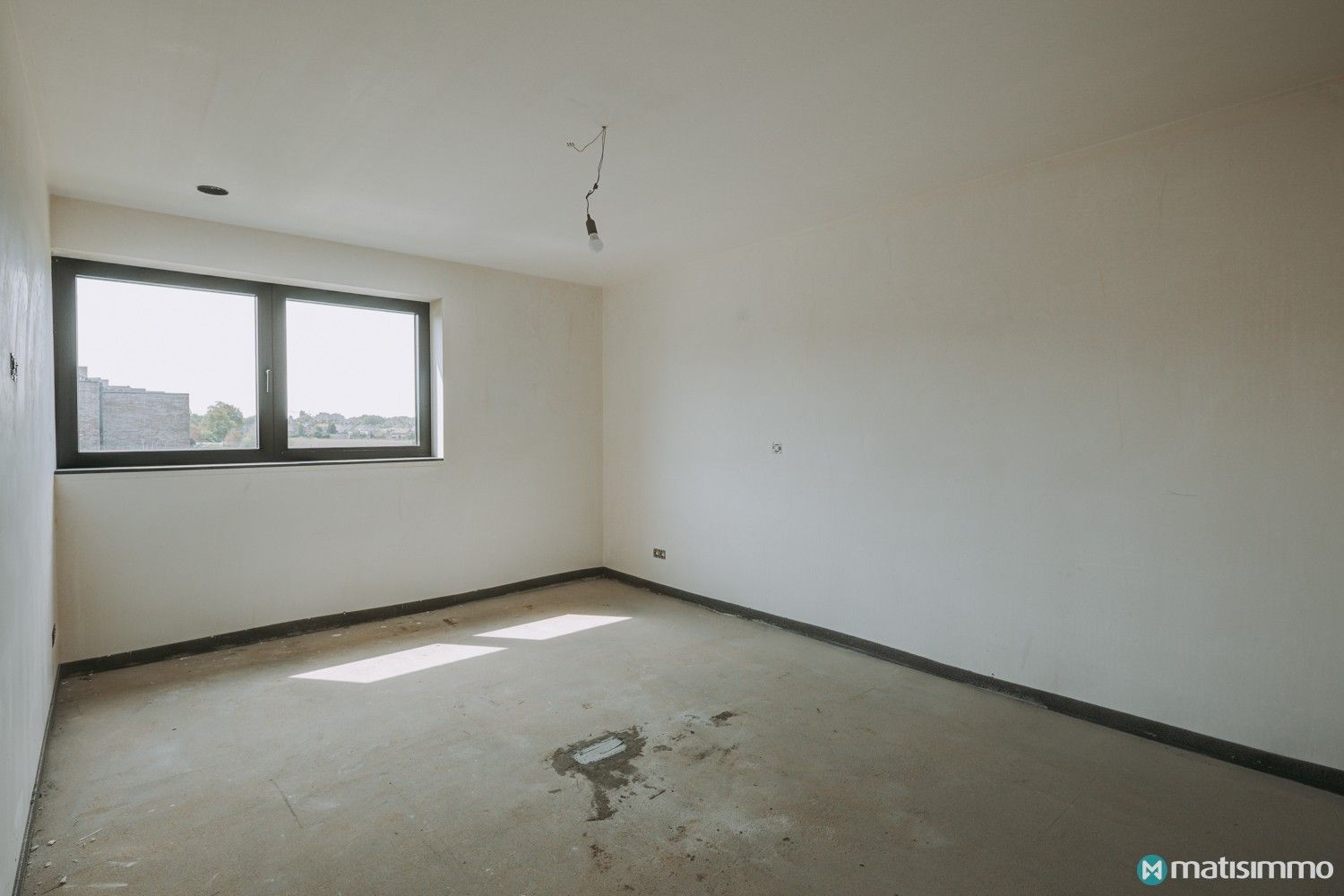 MODERNE NIEUWBOUWWONING MET 3 SLAAPKAMERS, INPANDIGE GARAGE EN VOLLEDIG ONDERKELDERD VLAKBIJ HET CENTRUM VAN BILZEN foto 20