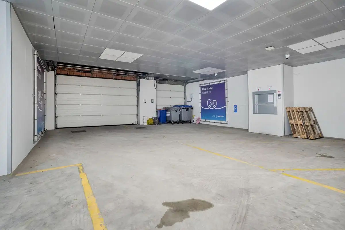Kantoorpand met handelsruimte te koop nabij Mechelen station foto 29
