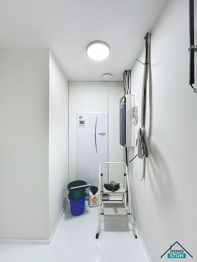 Gelijkvloers appartement met foto 12