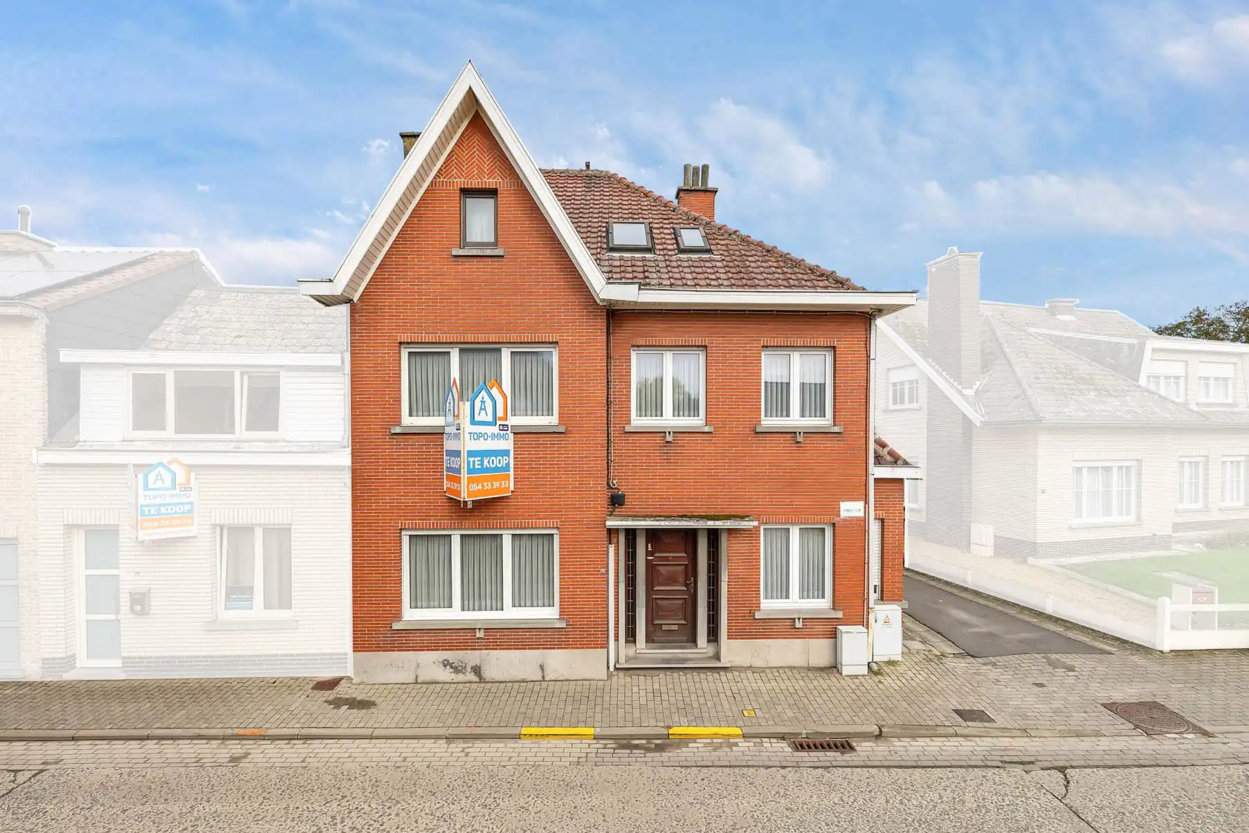Hoofdfoto van de publicatie: Ruime woning met twee entiteiten en ruime garage