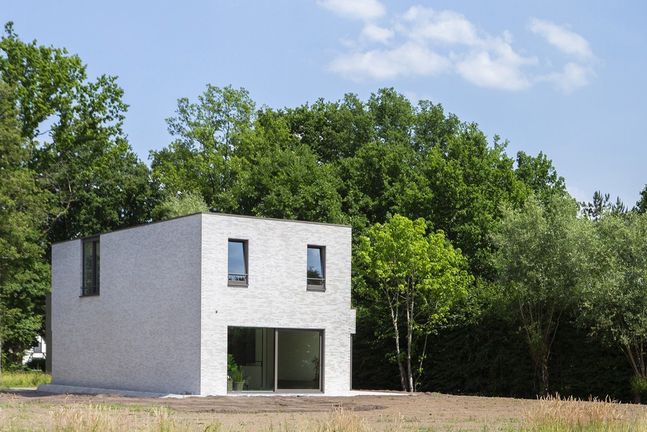 luxueuze nieuwbouwvilla met 3 slpks, garage en riante tuin foto 16