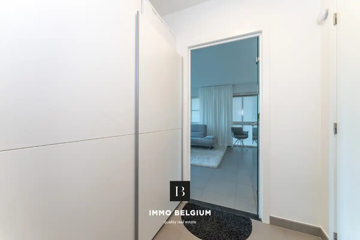 Zeer ruim appartement (133m²) met garagebox foto 10