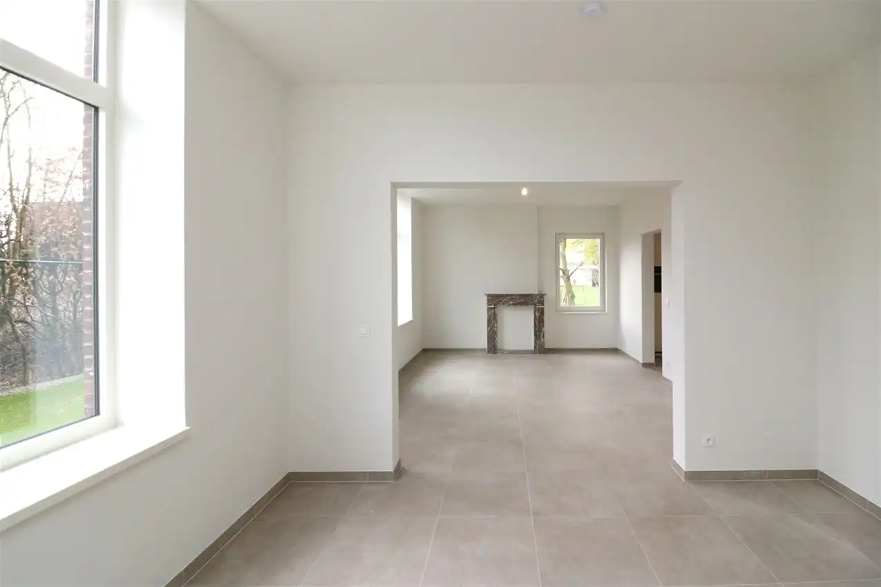 Gerenoveerde woning met 4 slpk, tuin, garage foto 6