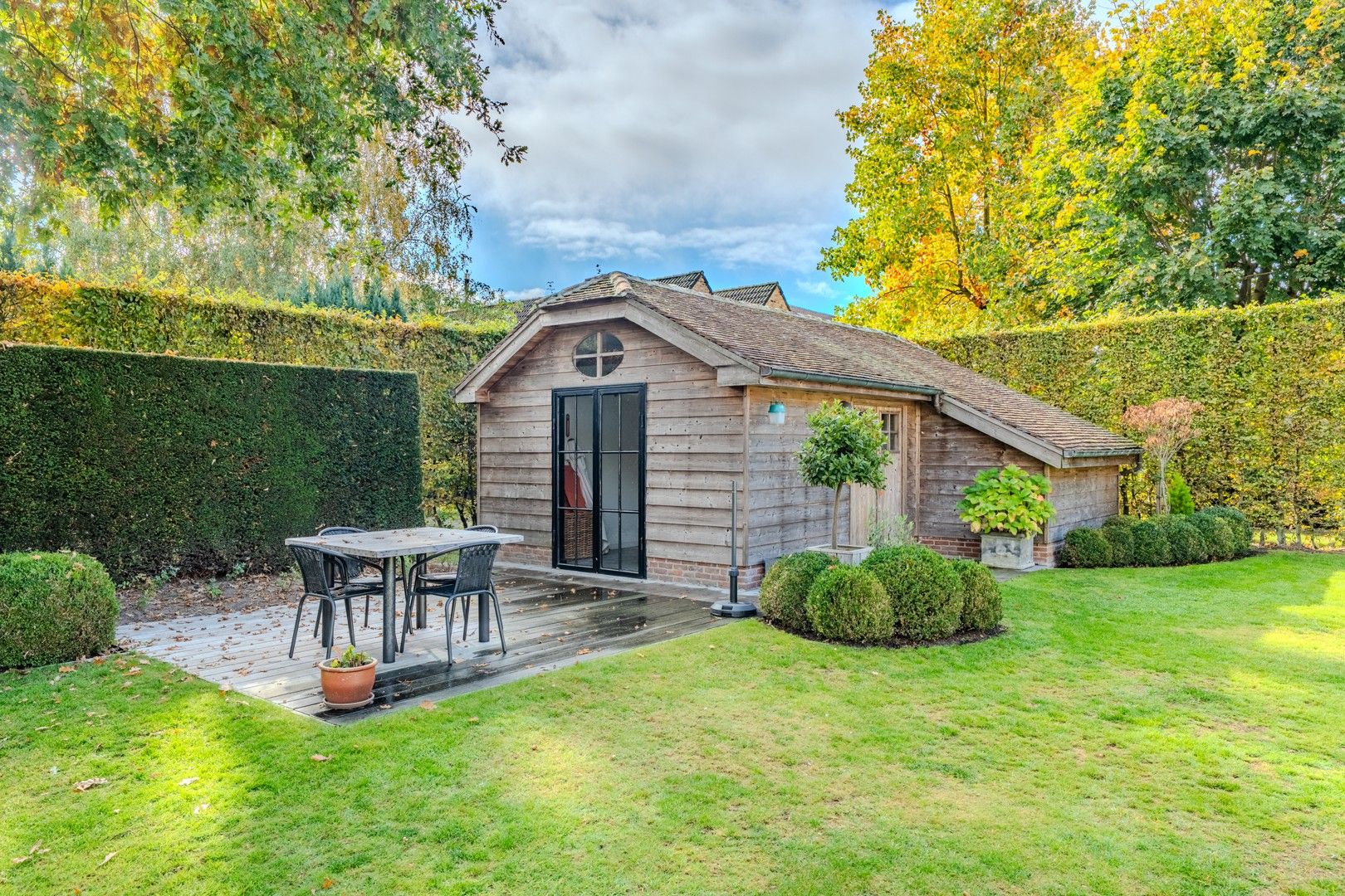 Charmante villa met zonnige tuin op toplocatie foto 2