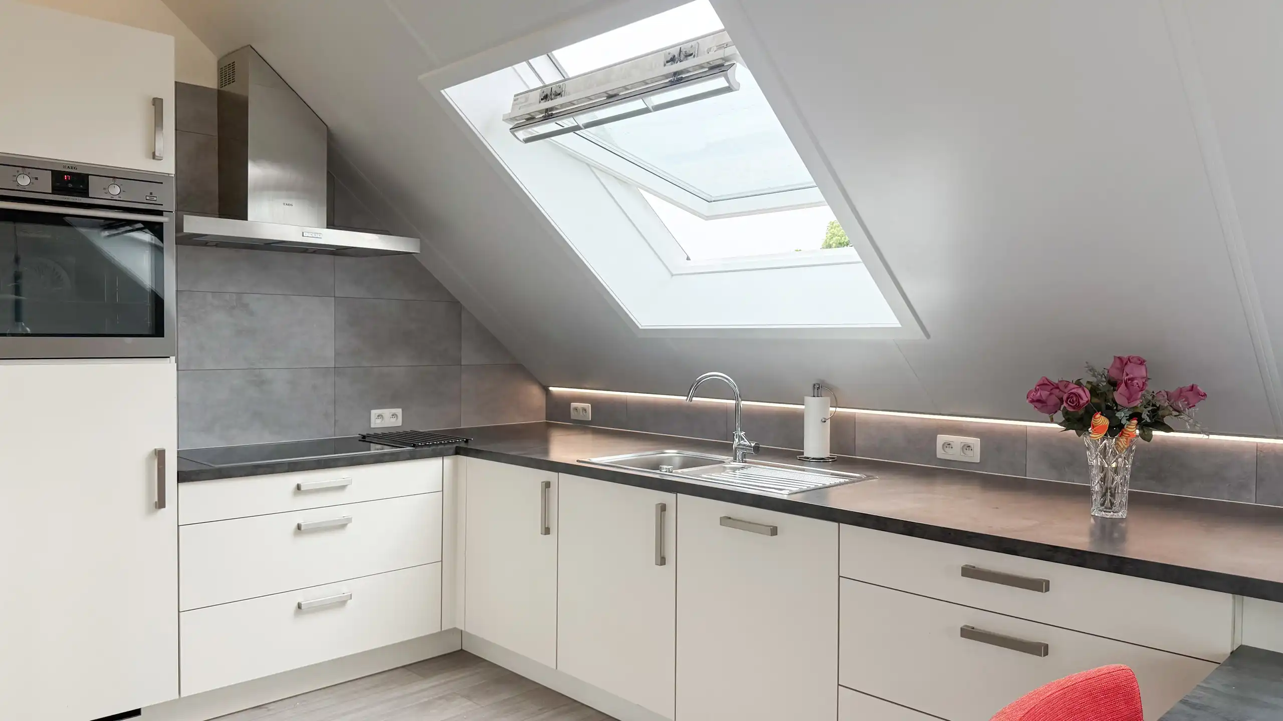 Multifunctionele woning met unieke benedenverdieping!  foto 24