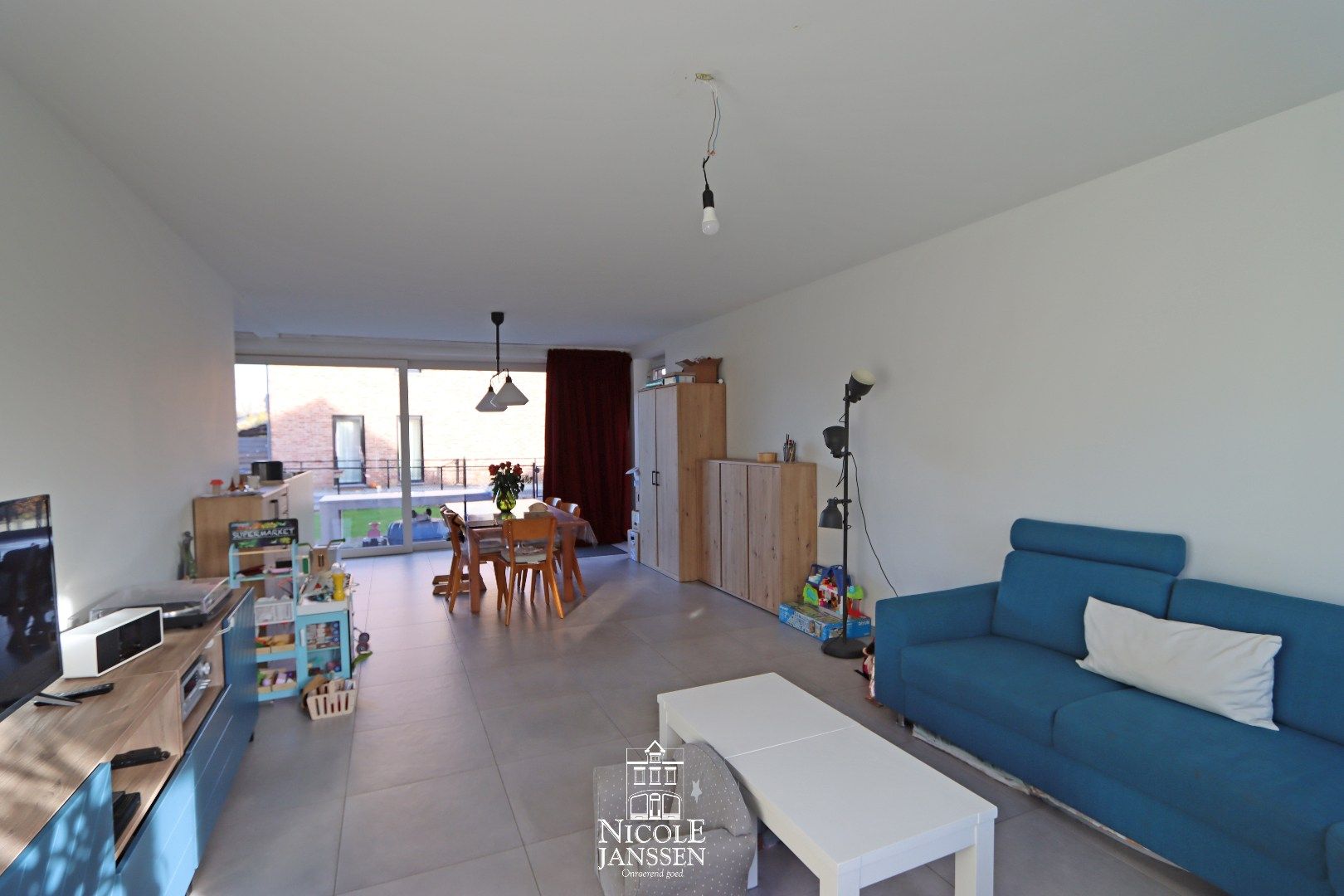 Nieuwbouwwoning met drie slaapkamers, tuintje en carport op een aangename en rustige locatie in Kessenich foto 3