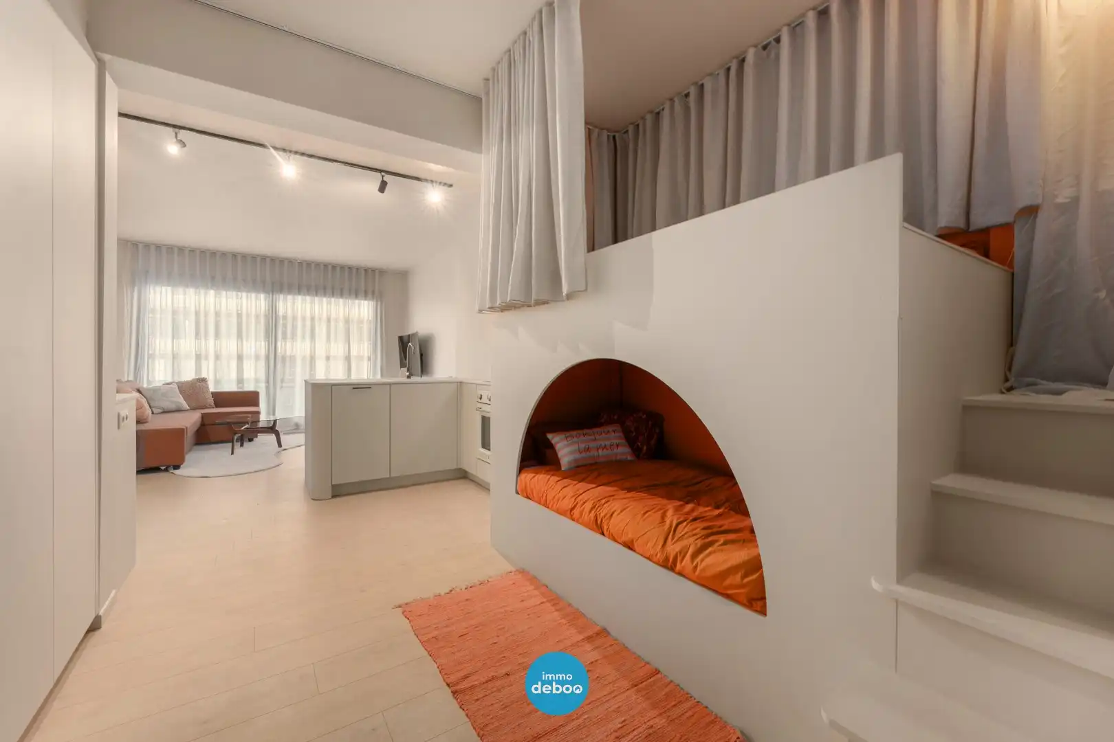 Compleet gerenoveerde studio op topligging foto 5