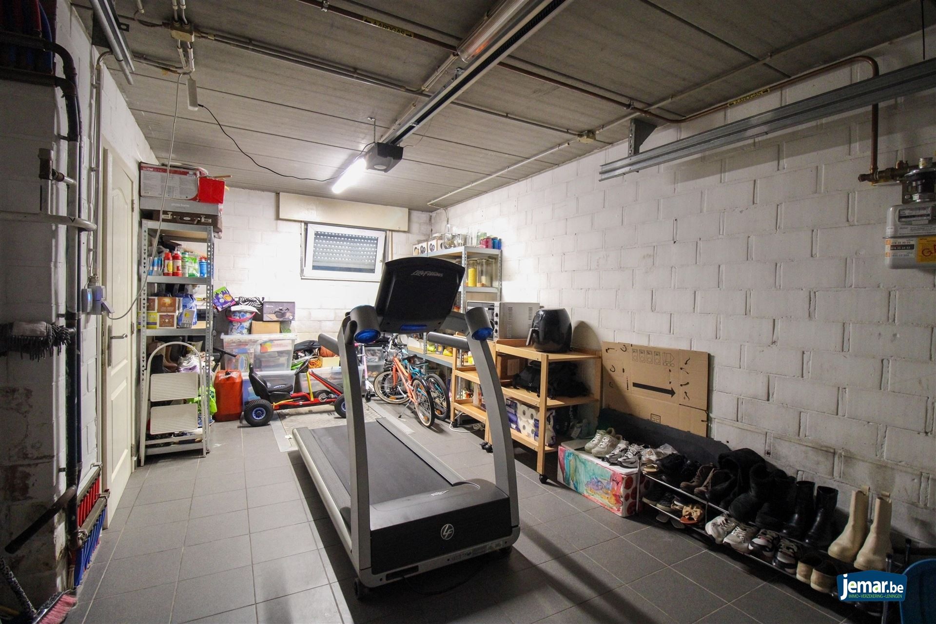 Instapklare gezinswoning met 4 slaapkamers, 2 badkamers in kindvriendelijke, rustige omgeving! foto 19