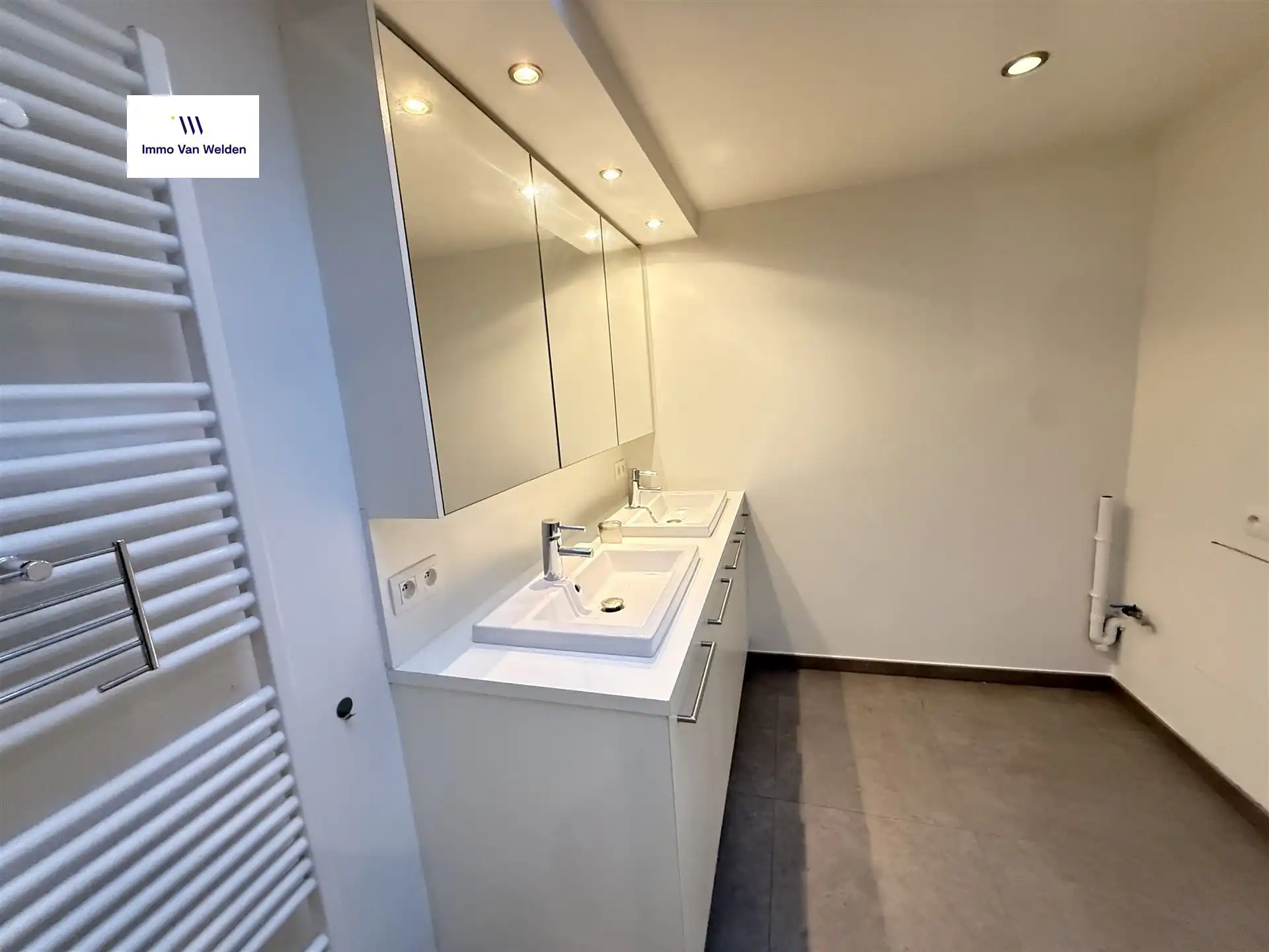 Duplex appartement in centrum Oudenaarde met alle comfort foto 9