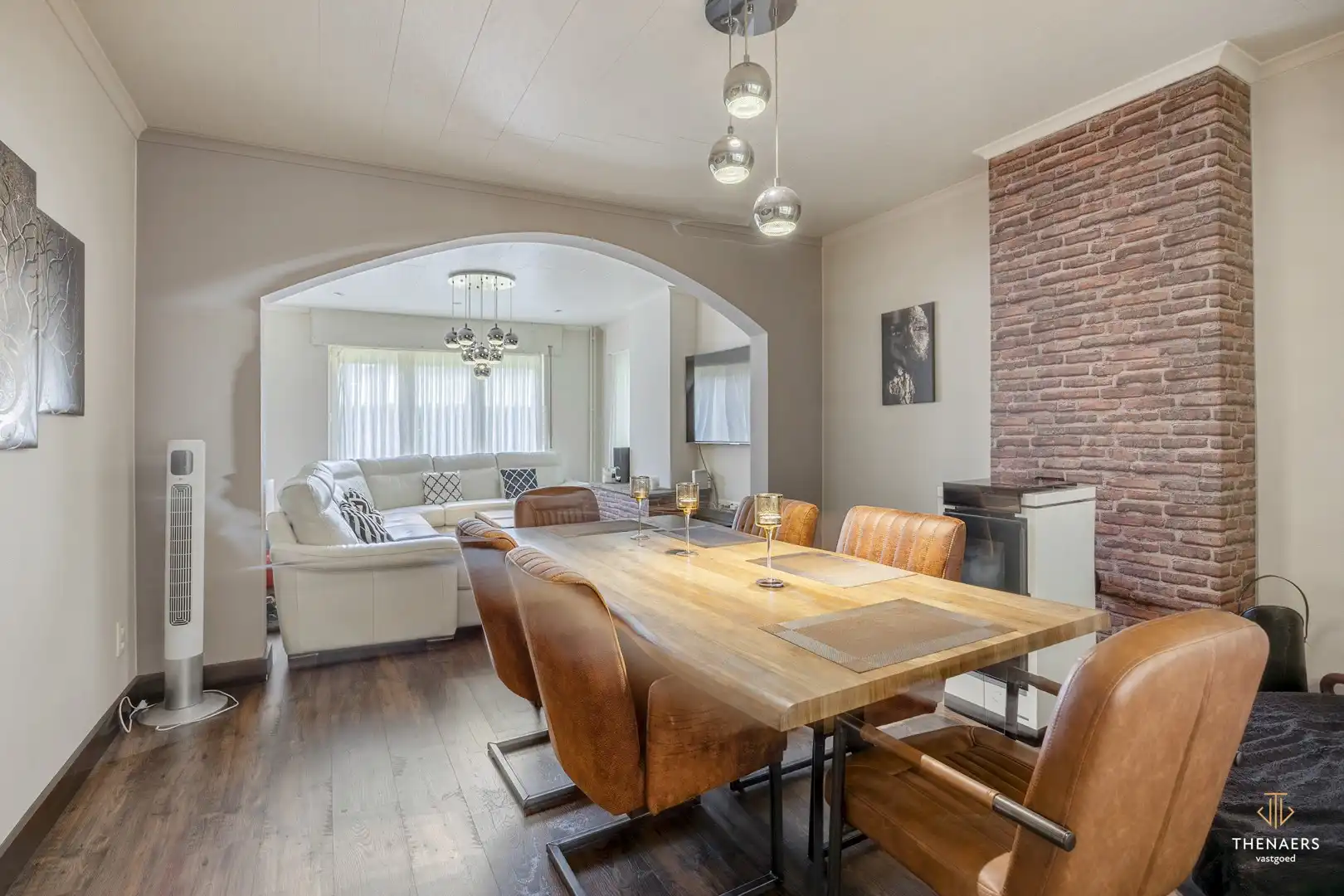 Gezinswoning met drie slaapkamers, garage en aangename buitenruimtes in het landelijke Opheers. foto 3