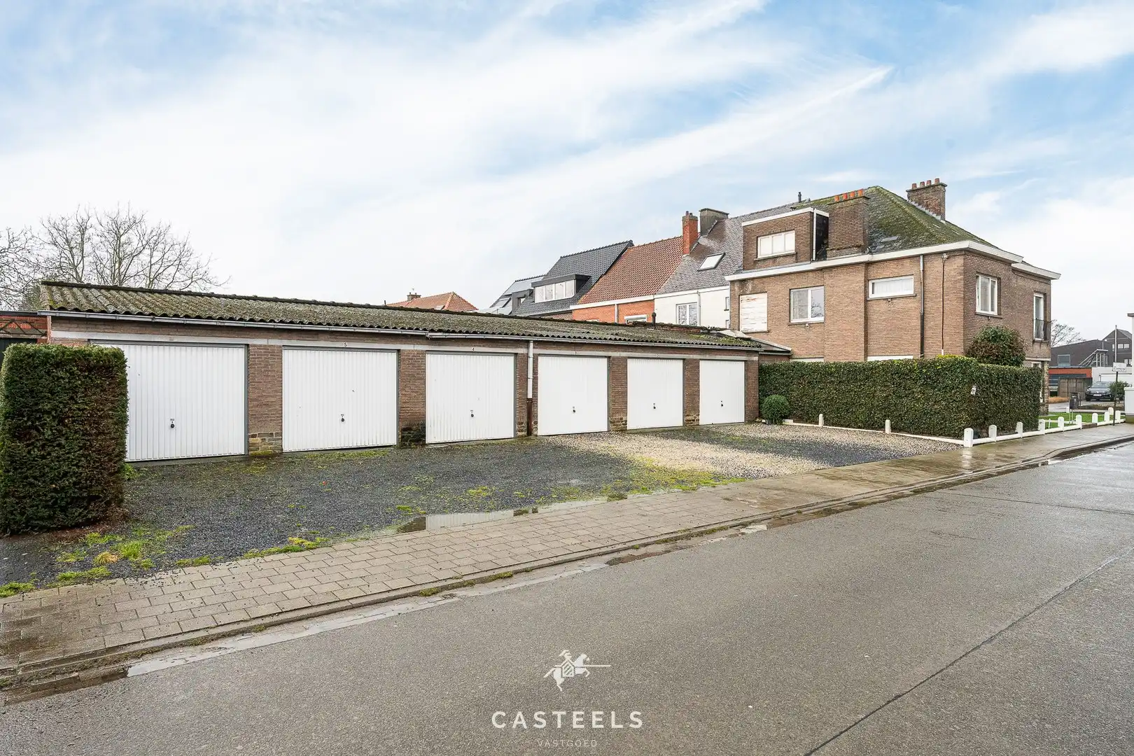Opbrengsteigendom: 2 appt. inclusief 6 garageboxen in Zwijnaarde foto 3