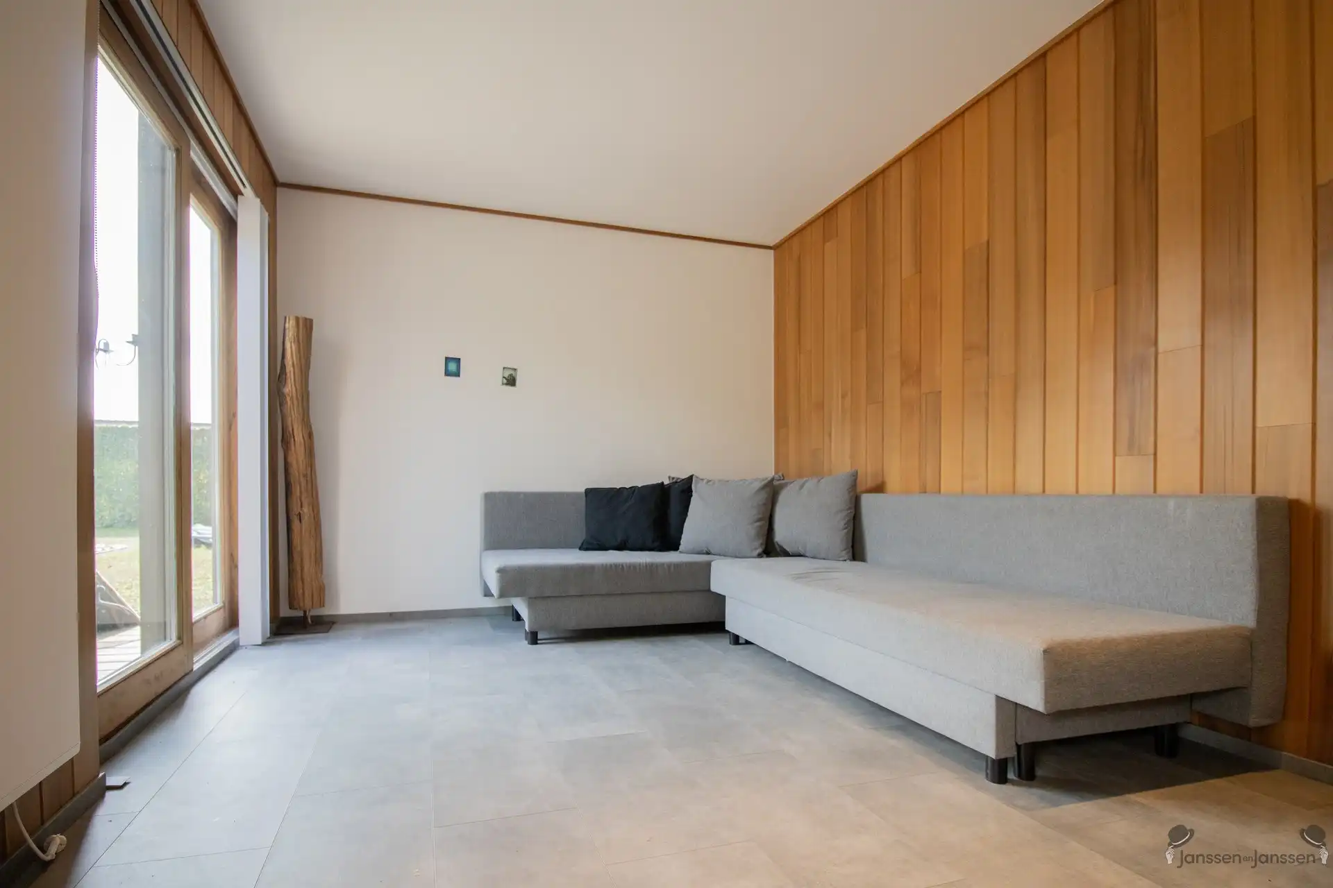 Ruime villa met 5 slaapkamers, 2 badkamers, buitenzwembad en poolhouse op 1.020 m² foto 24