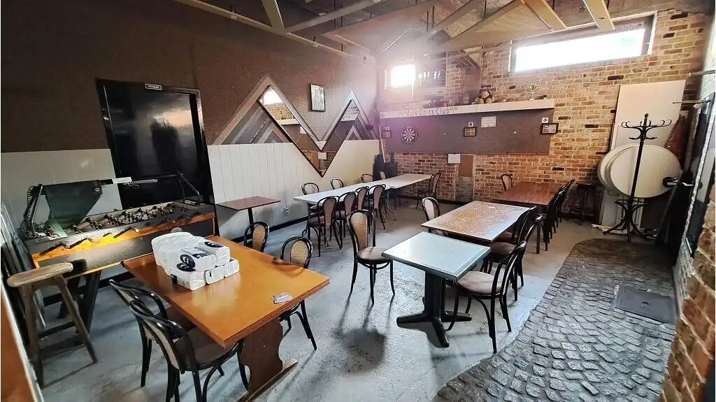 Horecapand met gelagzalen en woonst te koop in Aartrijke Zedelgem foto 5