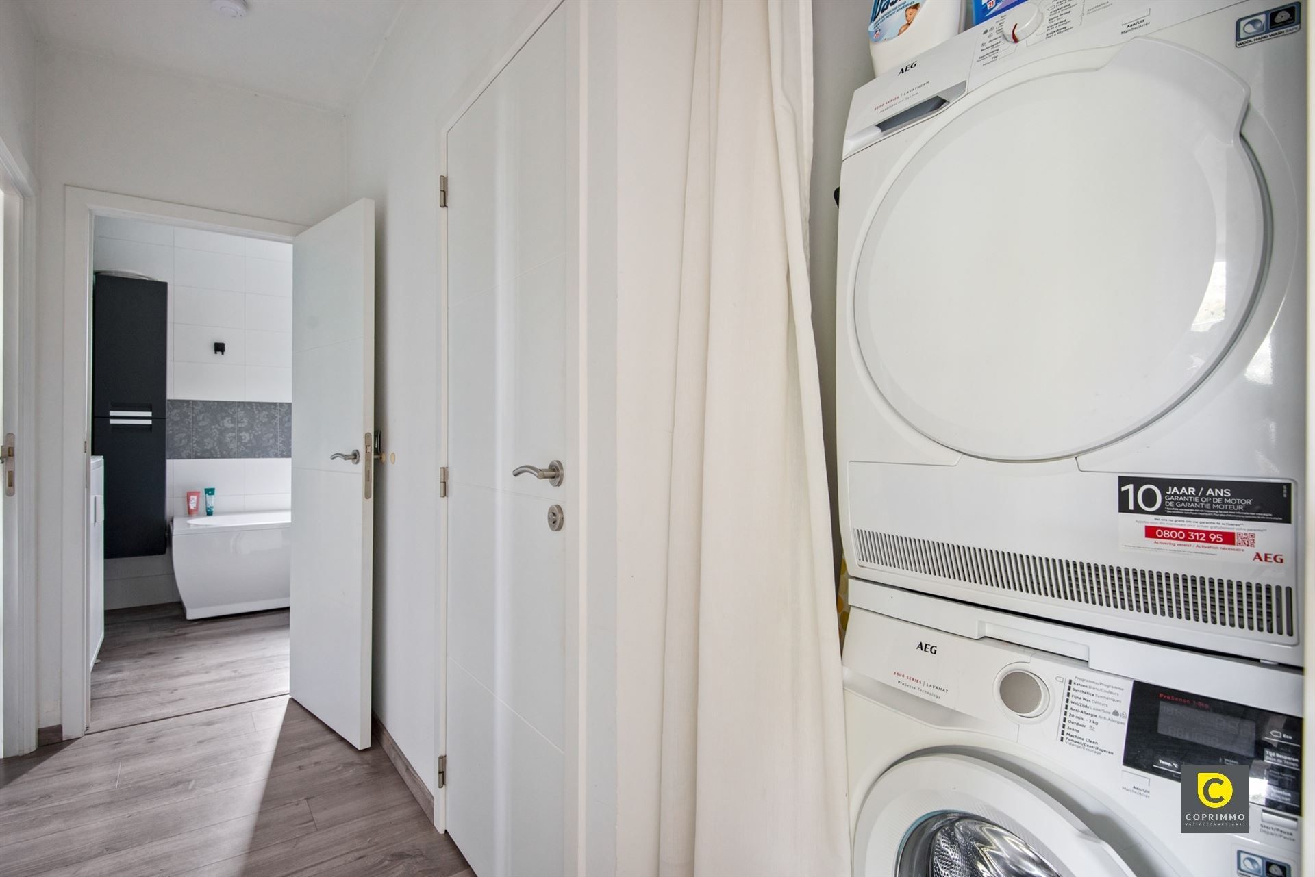 Modern 2-slp appartement in groene omgeving foto 8