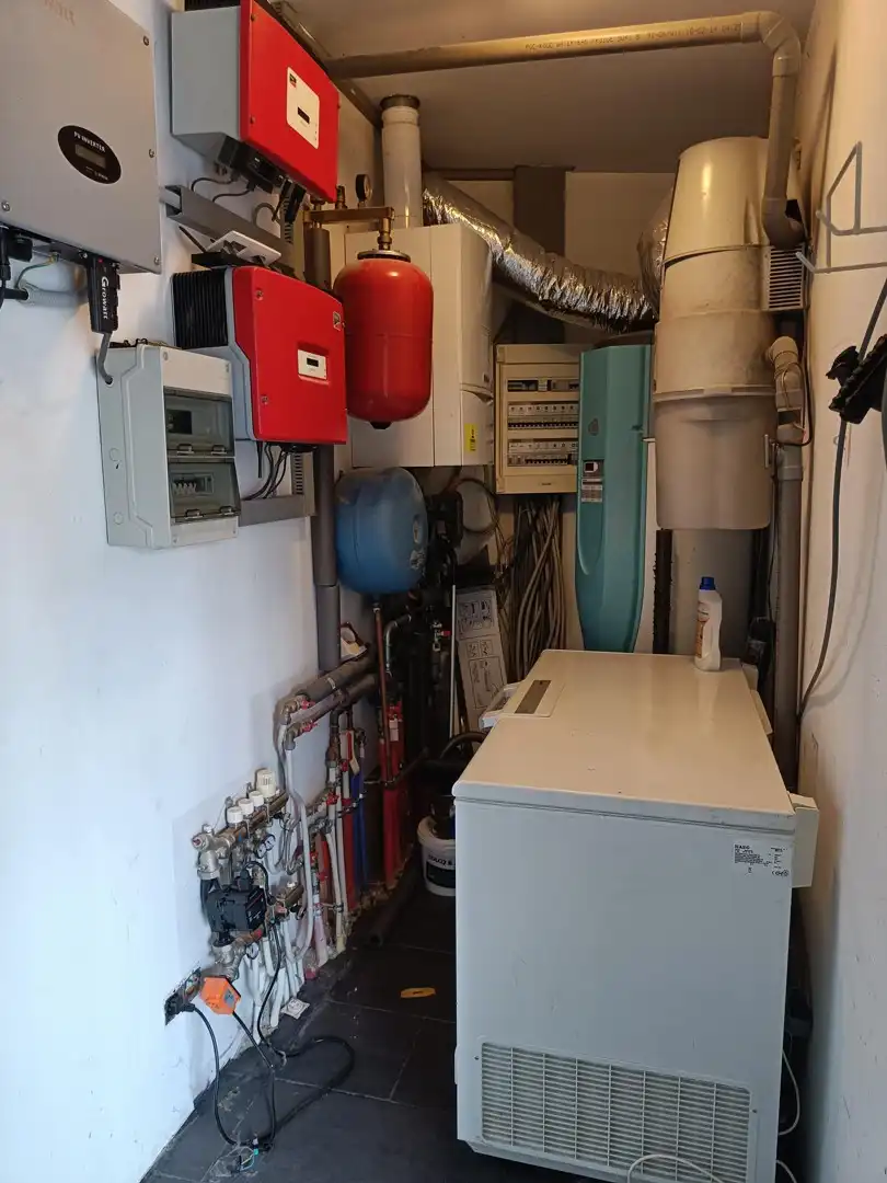 Gerenoveerd appartement met 3 slaapkamers foto 22