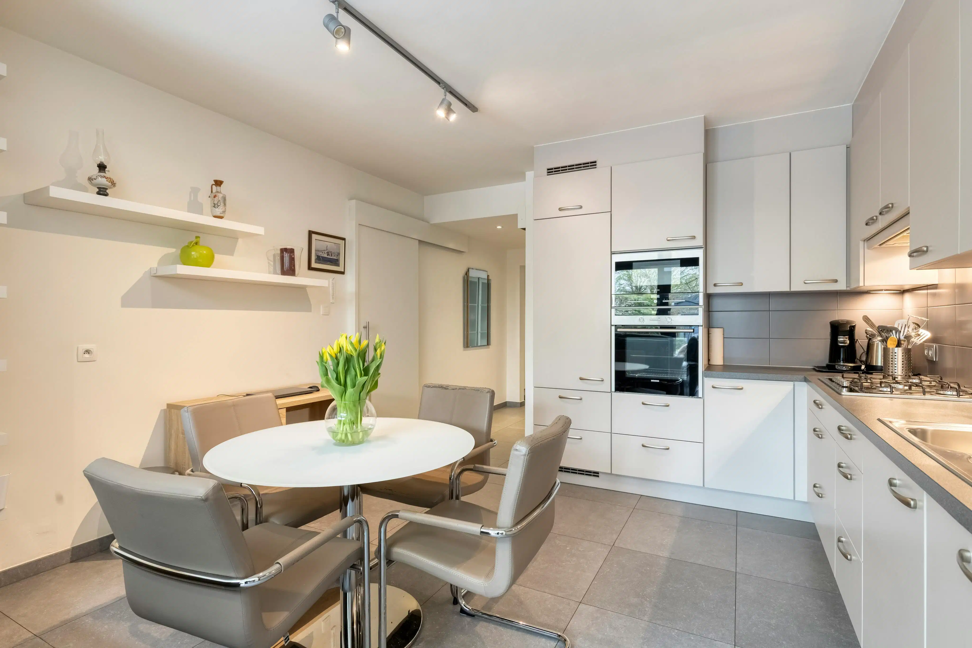 Uitzonderlijk ruime kangoeroewoning te koop in Wilrijk foto 21