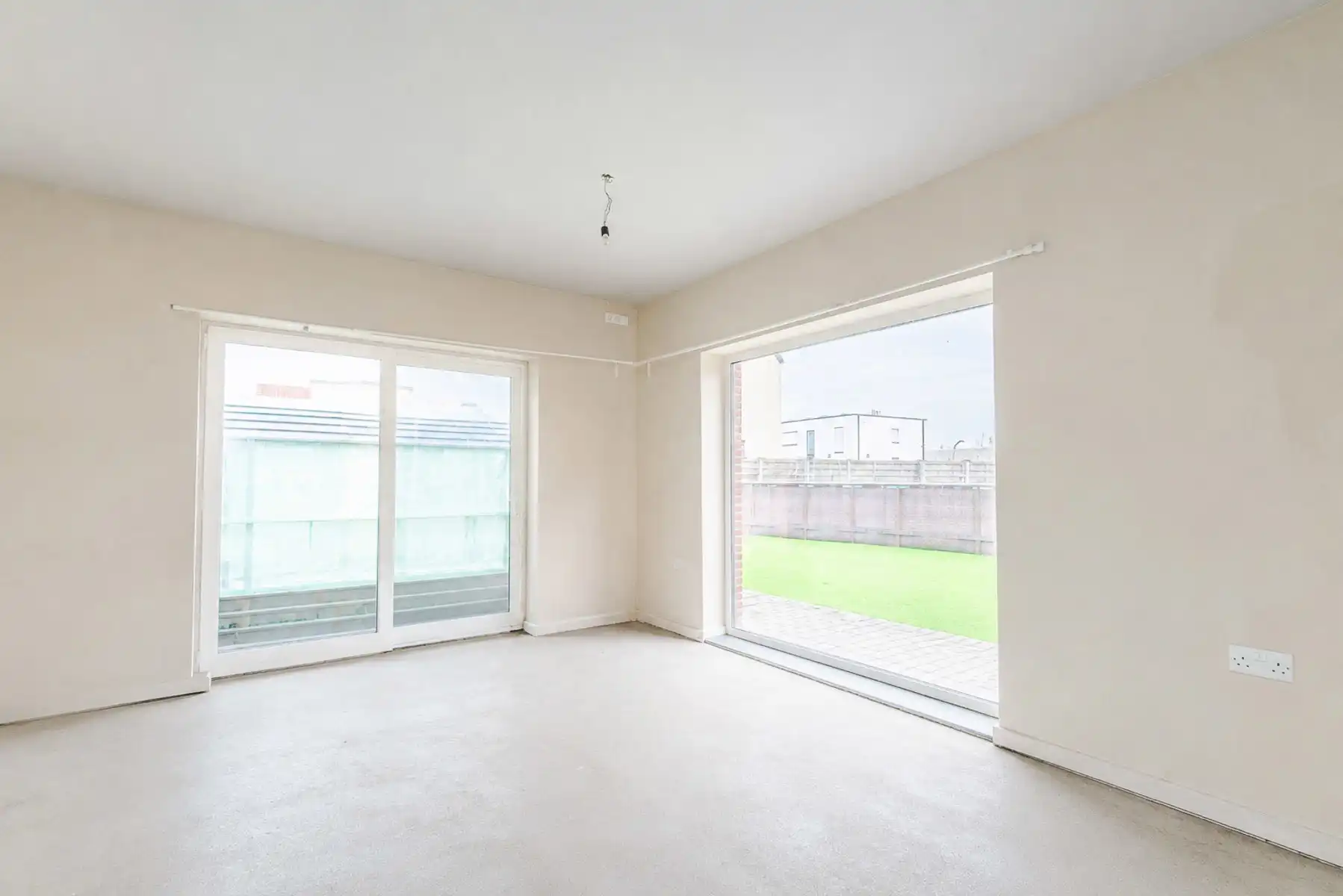 ruime woning met 4 slaapkamers op een fraai hoekperceel  foto 7