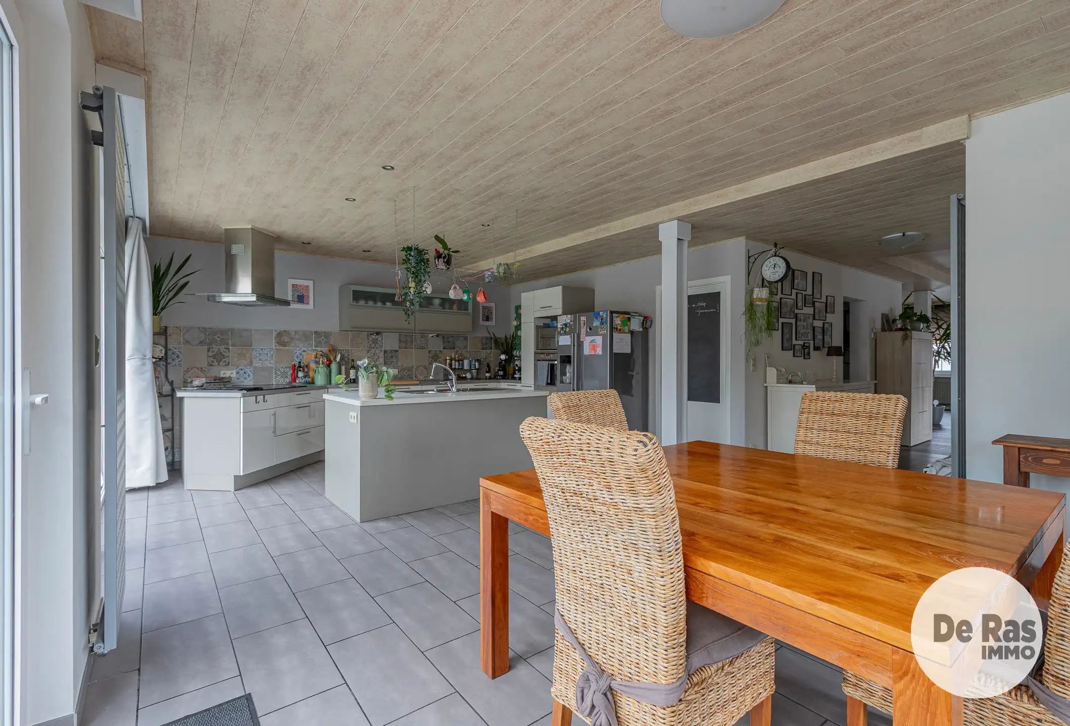 EREMBODEGEM - Ruime gezinswoning 4 slpks & bijgebouw foto 8