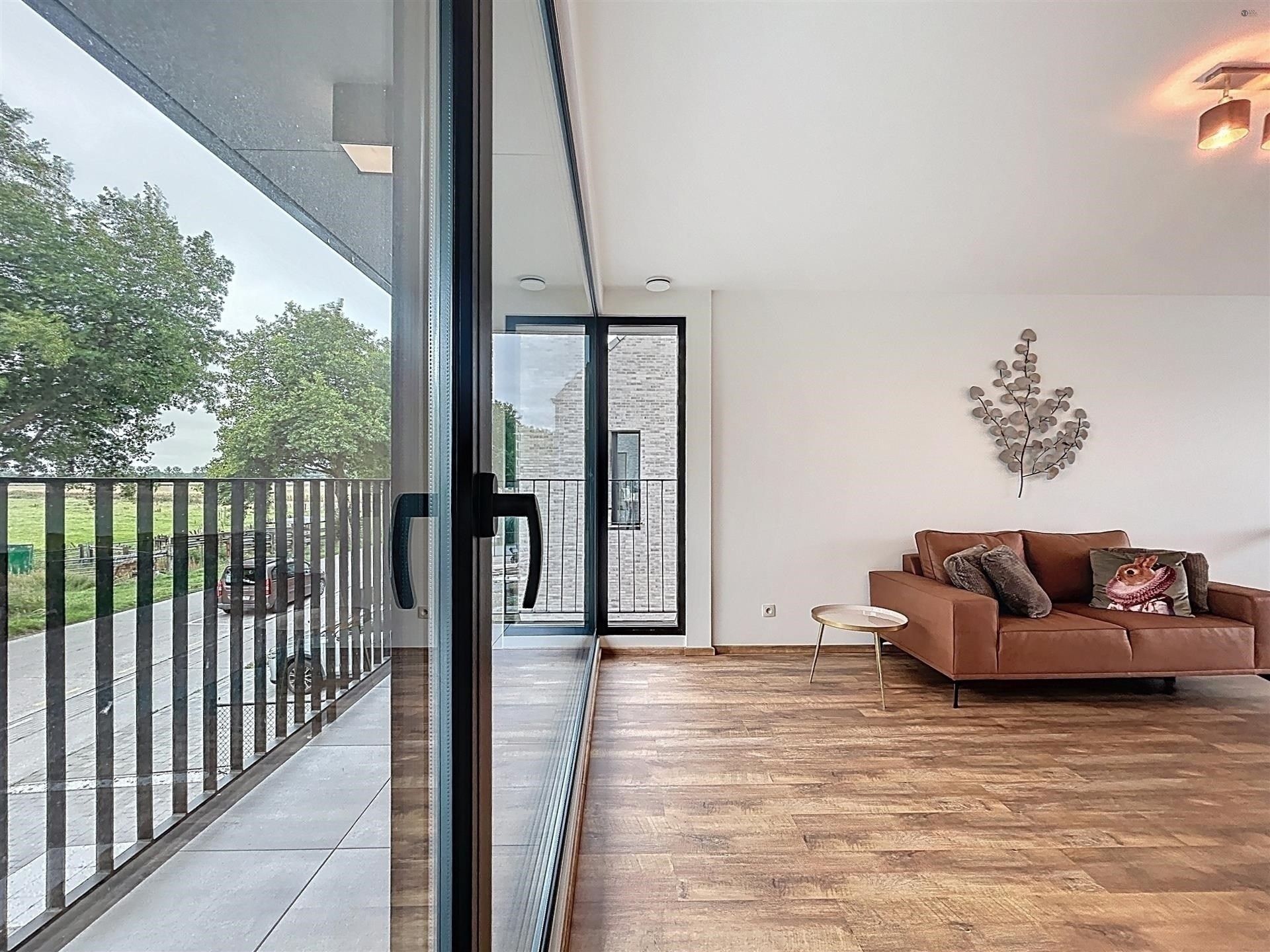 Recente energiezuinige (A-label) woning met weids zicht op natuur foto 14