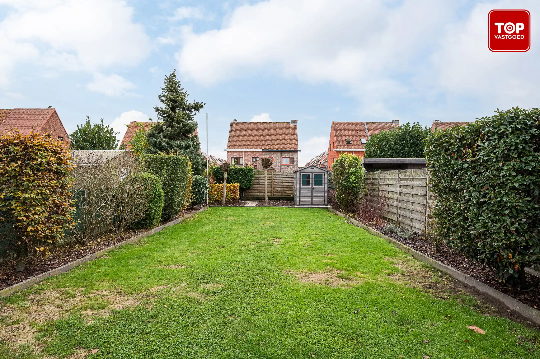 Instapklare woning met 4 slaapkamers en prachtige tuin foto 25