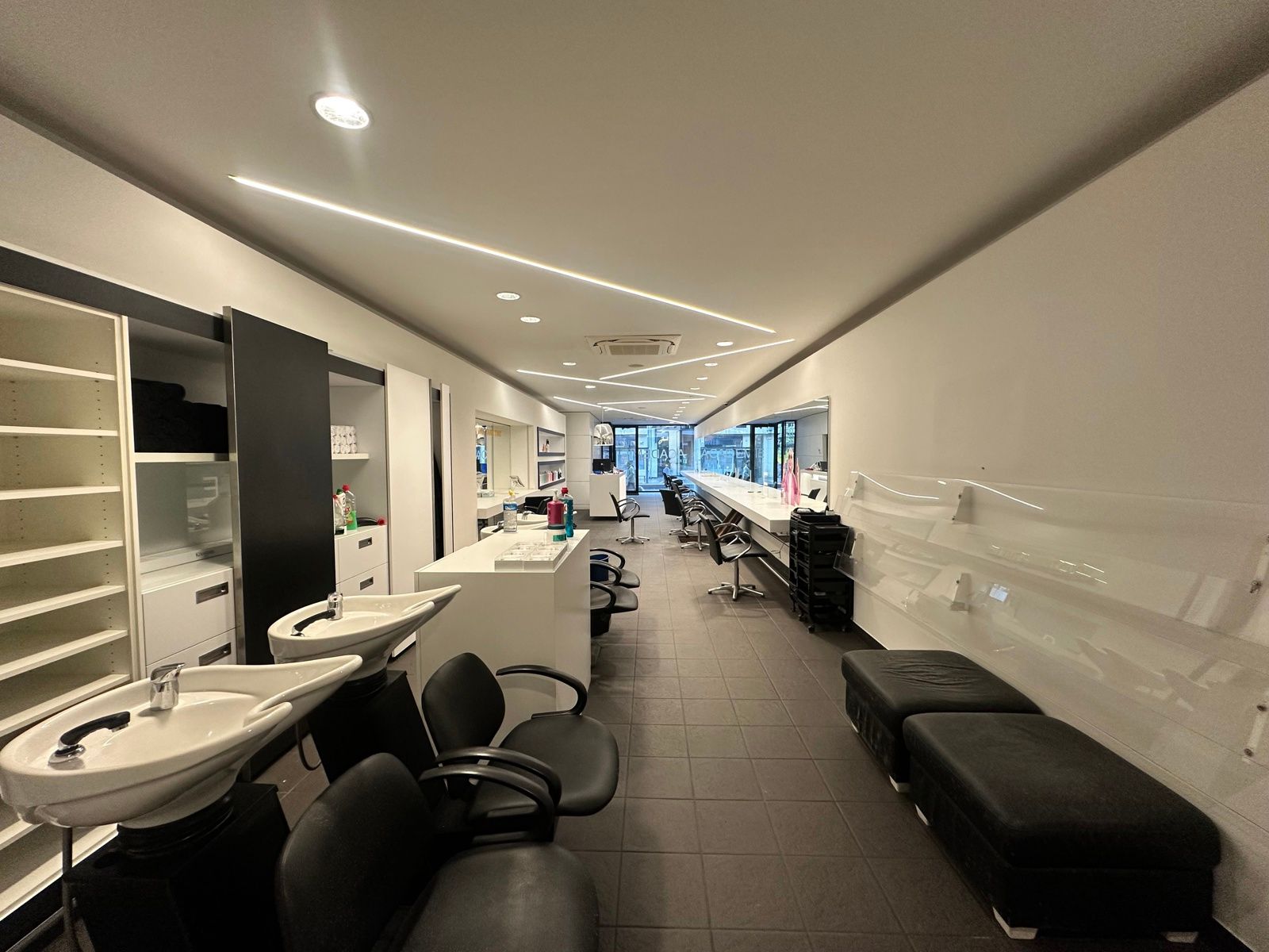 Handels- of kantoorruimte in hartje Antwerpen foto 8