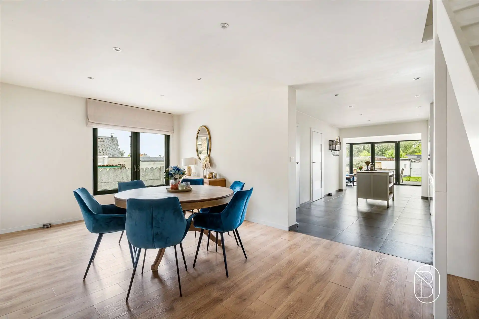 Volledig vernieuwde woning met 3 slaapkamers foto 7