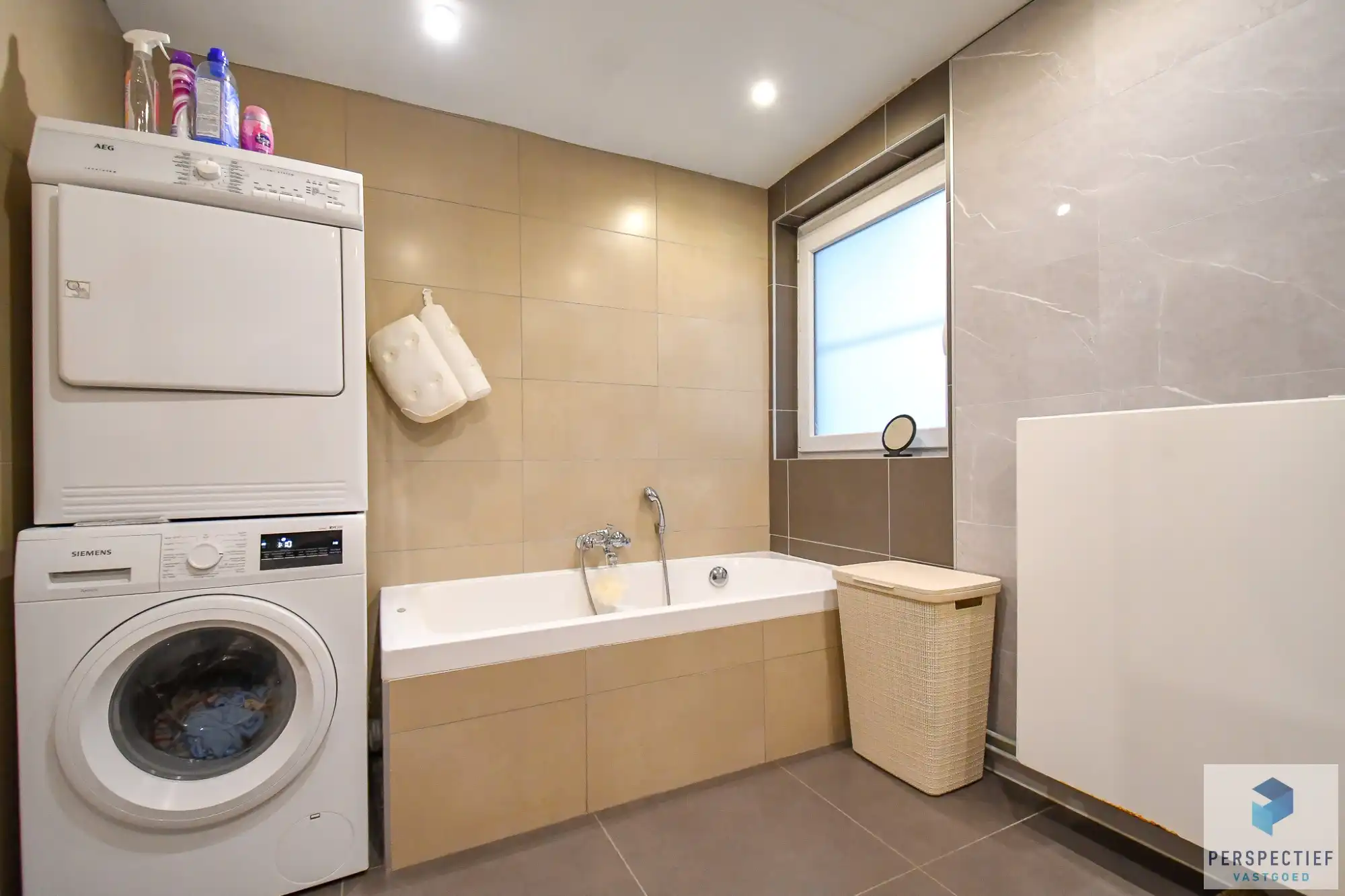 IN OPTIE - COMPROMIS IN OPMAAK | Groot gelijkvloers hoekappartement (136 m²) met 3 slaapkamers, tuin en 2 terrassen foto 8