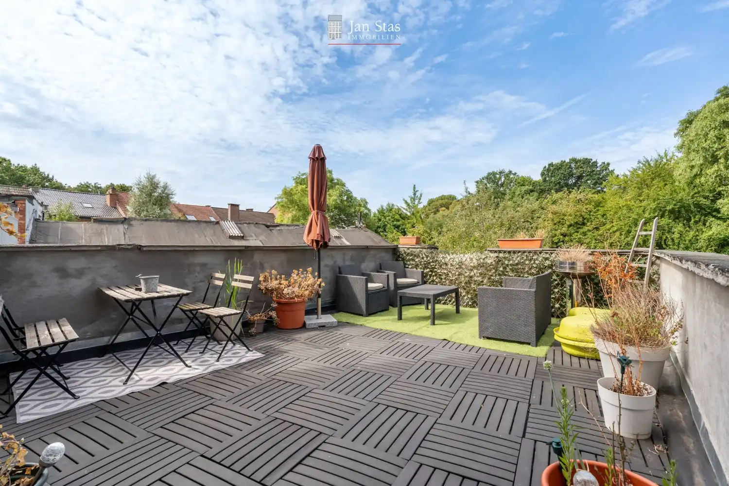 Instapklaar en ruim appartement met 2 slaapkamers en 3 garageboxen nabij de Keizersberg te Leuven ! foto 12