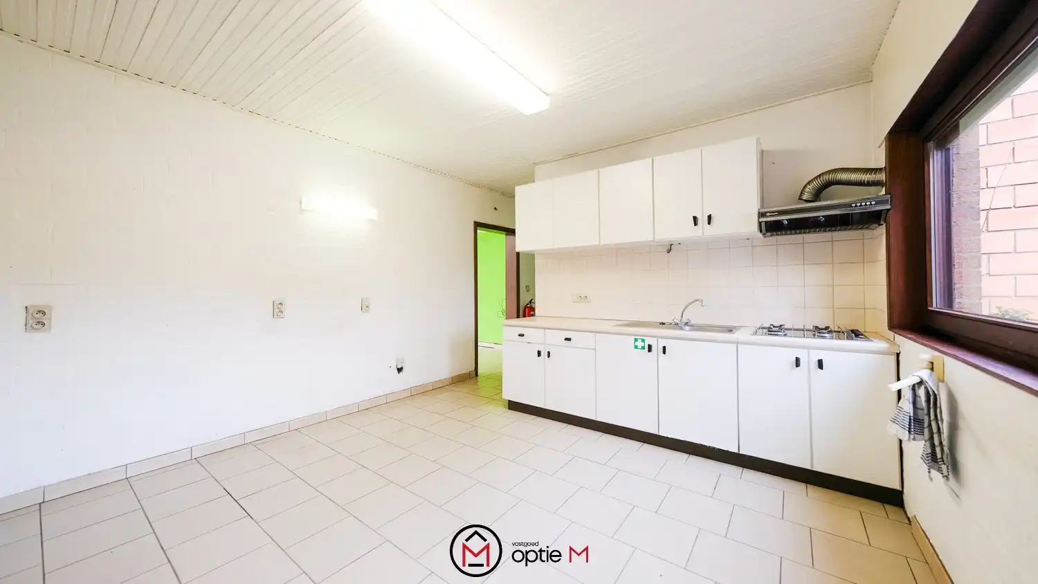 Winkelruimte/kantoor te koop in centrum Meerhout foto 9