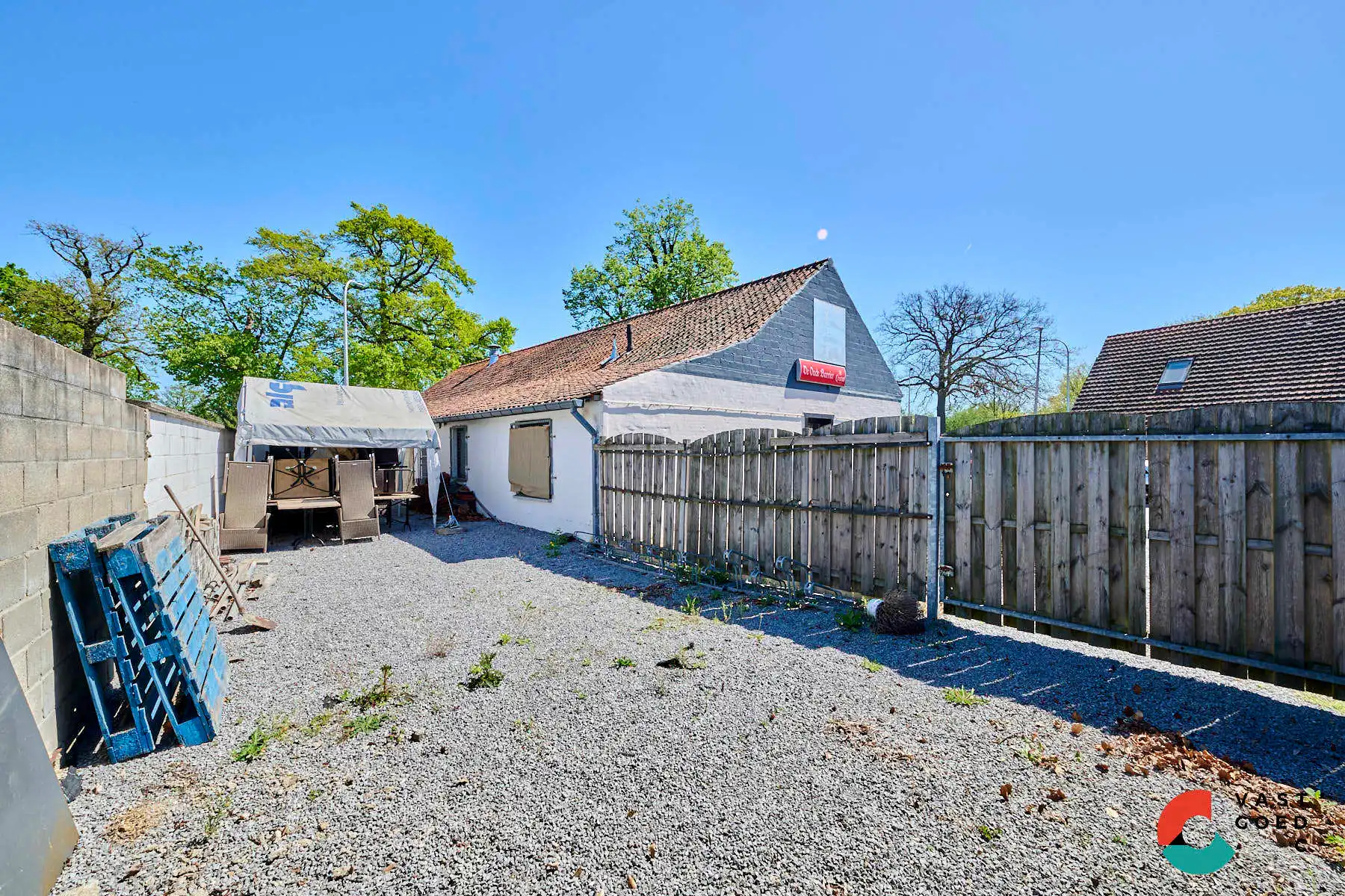 Karaktervolle woning met polyvalente handelsruimte en een authentieke uitstraling. foto 15