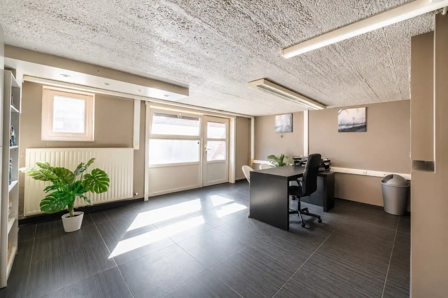 Ruime woning met tal van mogelijkheden op een strategische locatie in Sint-Truiden. foto 23