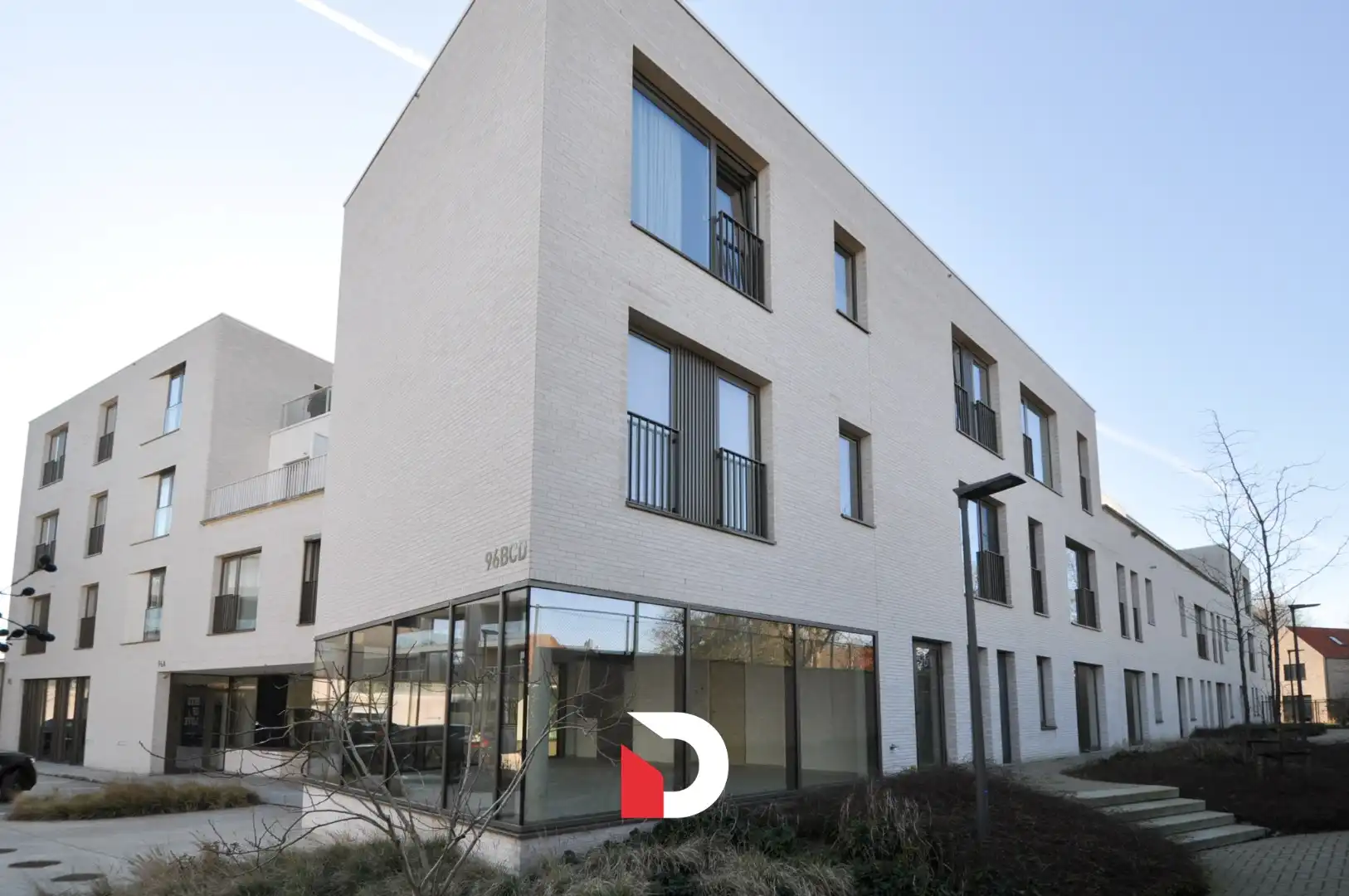 Recente kantoorruimte met 2 parkings op toplocatie te Sint-Michiels (Brugge) foto 12