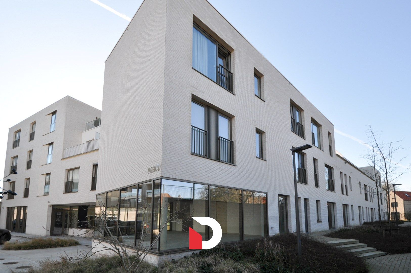 Recente kantoorruimte met 2 parkings op toplocatie te Sint-Michiels (Brugge) foto 12