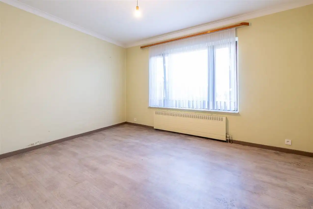Gelijkvloers appartement met 2 slk en garage foto 15