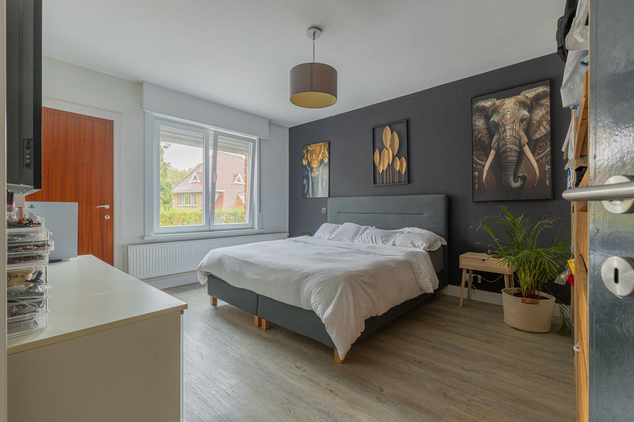 RONSE - Charmante gezinswoning met 4 slaapkamers en tuin foto 15