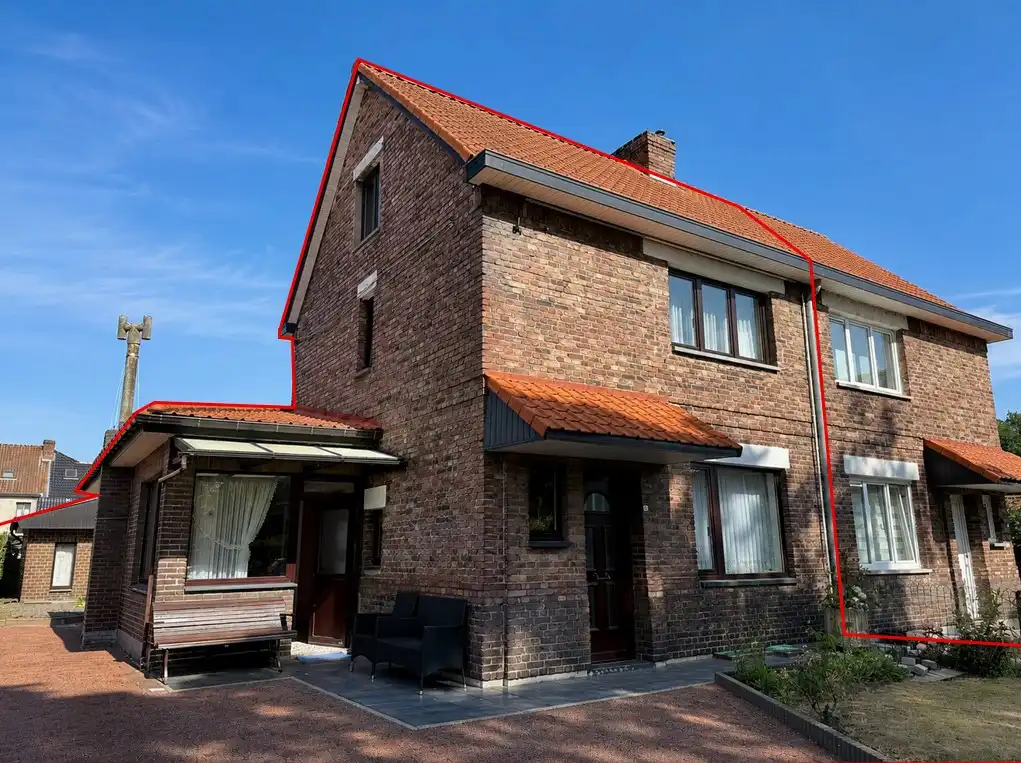 Hoofdfoto van de publicatie: CHARMANTE WONING (H.O.B.)