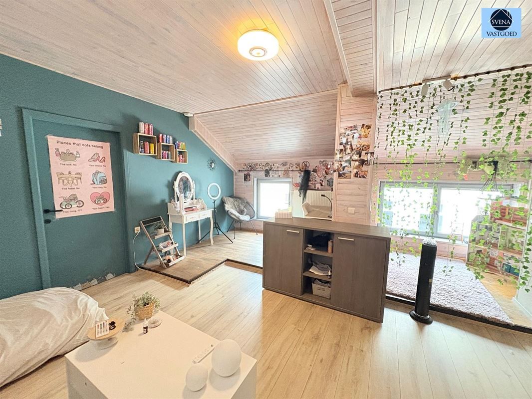 RUIME KARAKTERWONING MET GROENE OASE IN ZARLARDINGE foto 8