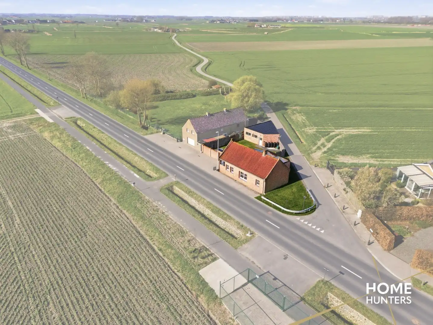 Instapklare hoekwoning in het rustige Leffinge! foto 21