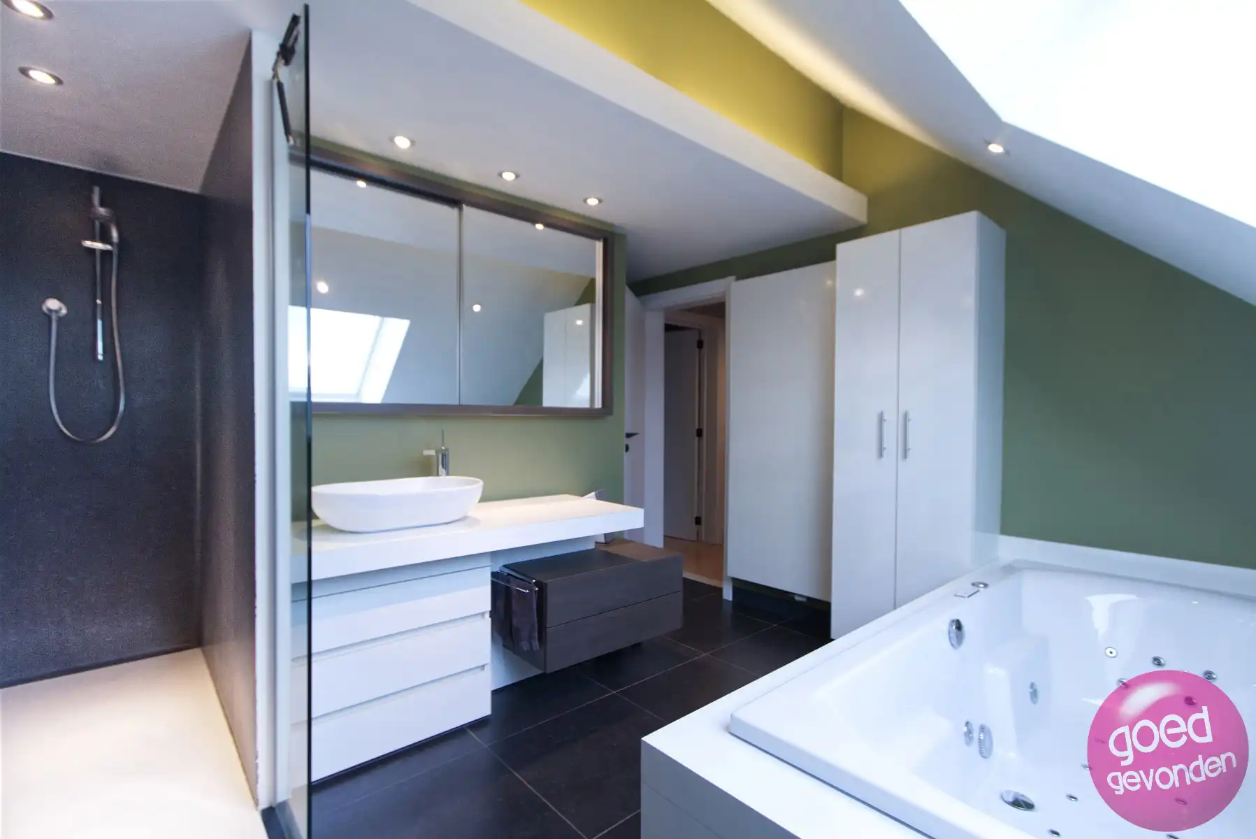 WONING - 2 tot 3 SLK - TUIN - SAUNA - GARAGE - CENTRAAL foto 29