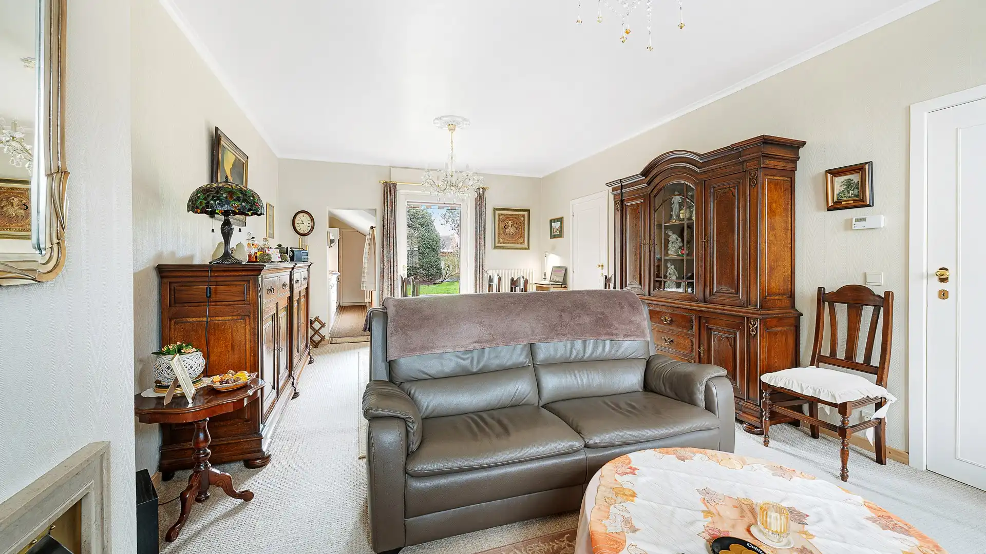 Charmante woning met garage, zonnige tuin en wijnkelder in Dudzele  foto 7