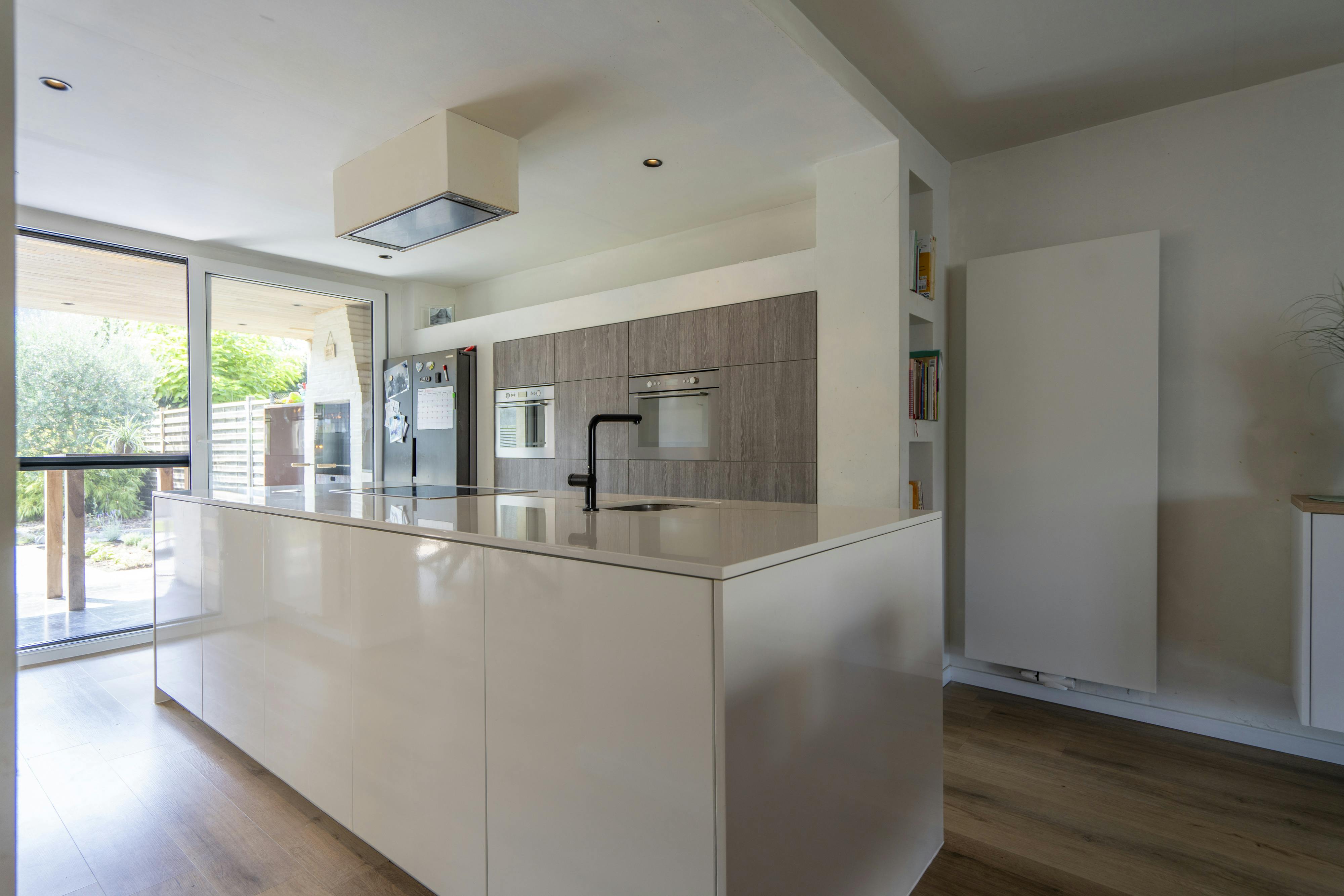 Instapklaar huis met 3 slaapkamers te koop in Avelgem foto 2