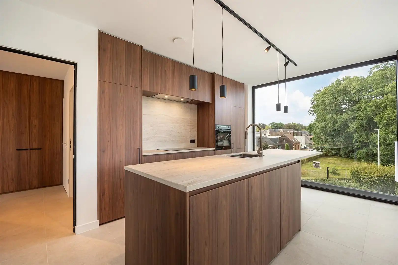 Exclusief penthouse met luxe afwerking en wijds uitzicht. foto 6