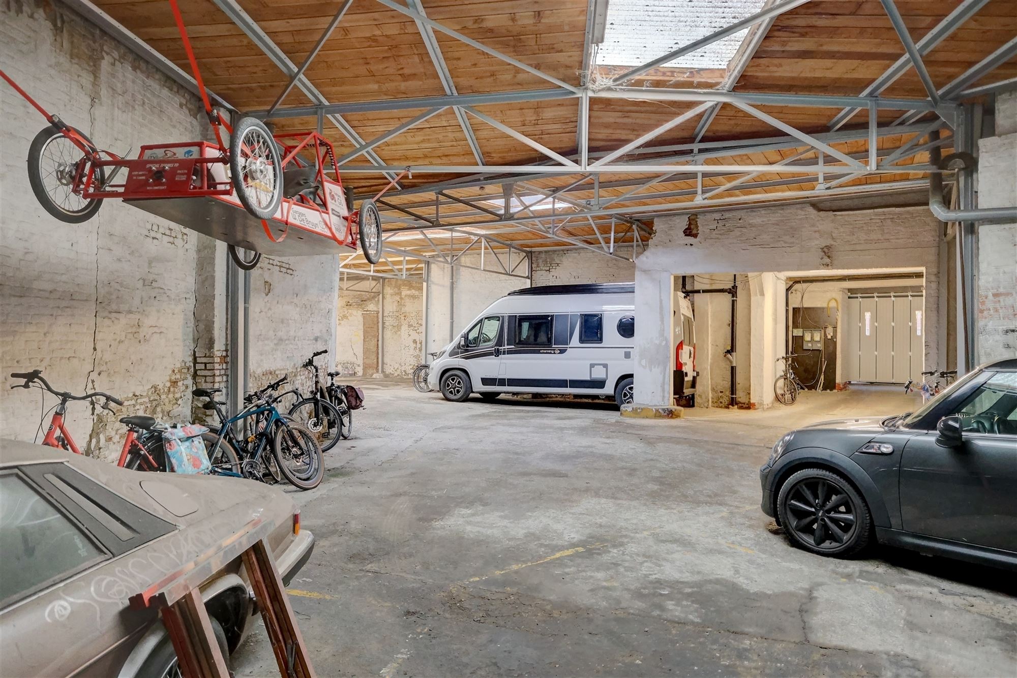 Opbrengsteigendom: 14 staanplaatsen in Mechelen foto 5