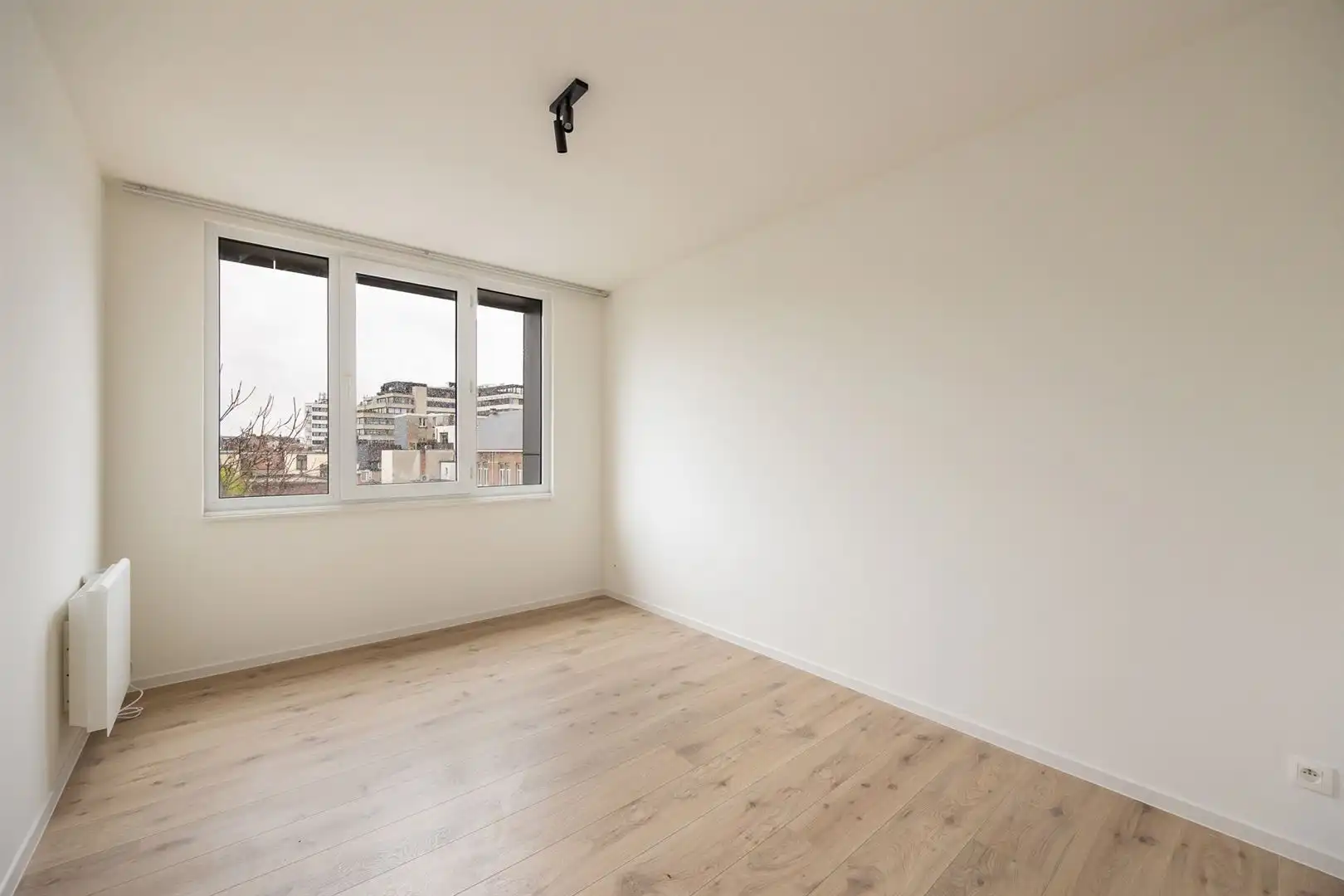 Gerenoveerd appartement in het hippe BOHO foto 14