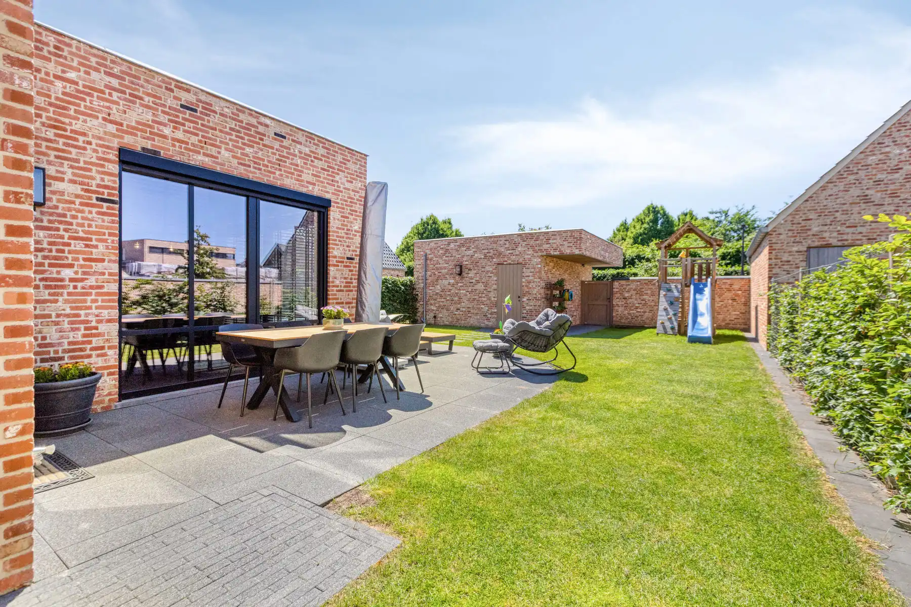 Moderne woning met 3 slaapkamers. foto 36