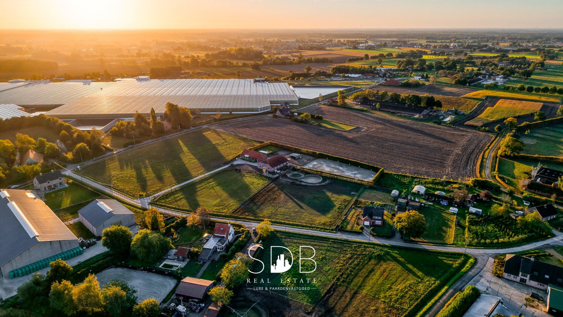 Prachtige landelijke woning met hippische accommodatie op 2,5hectare foto 43