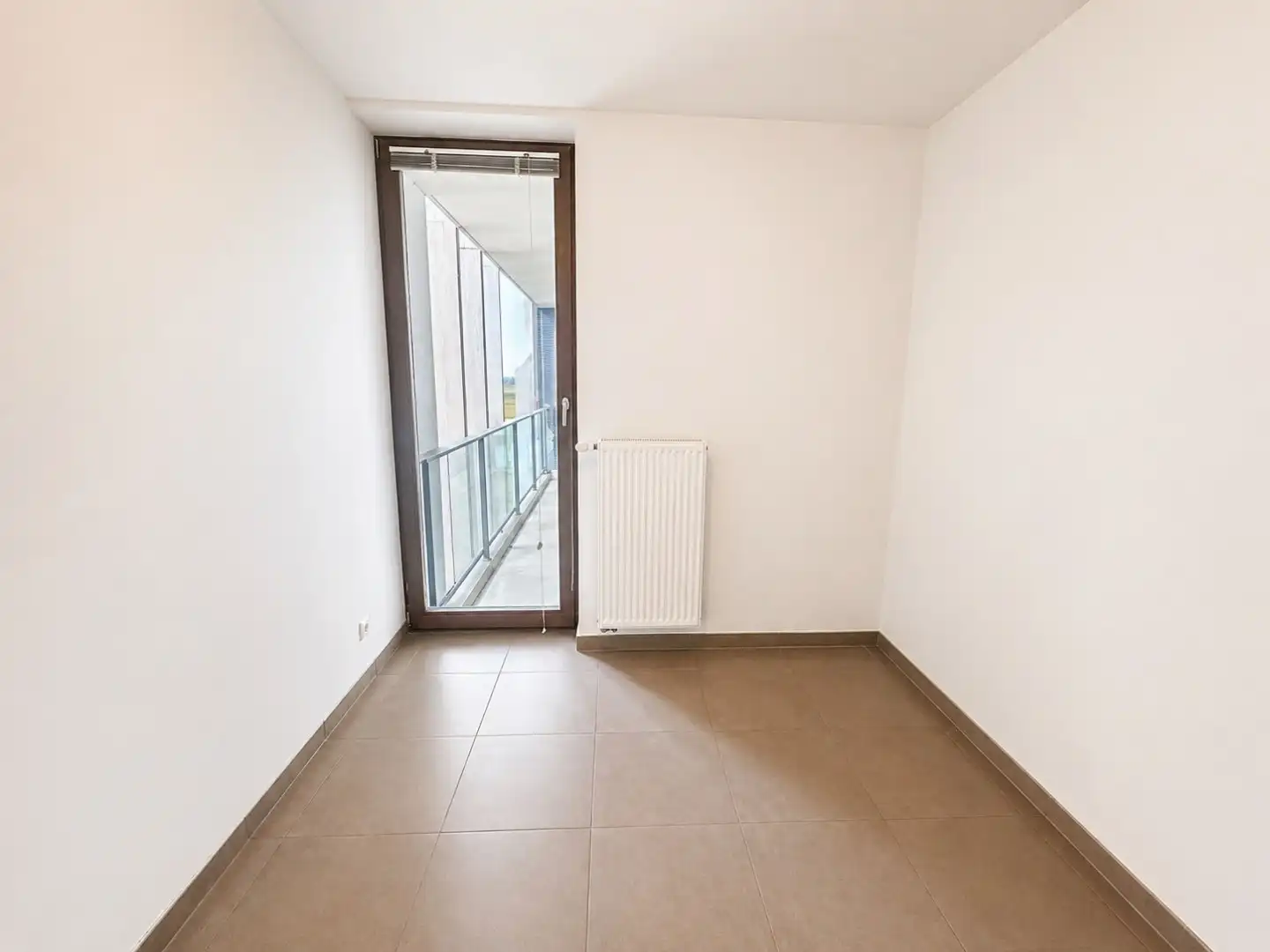 Prachtig gelegen appartement met 2 slpk, zonneterras(sen) en garage, Diksmuide. foto 9