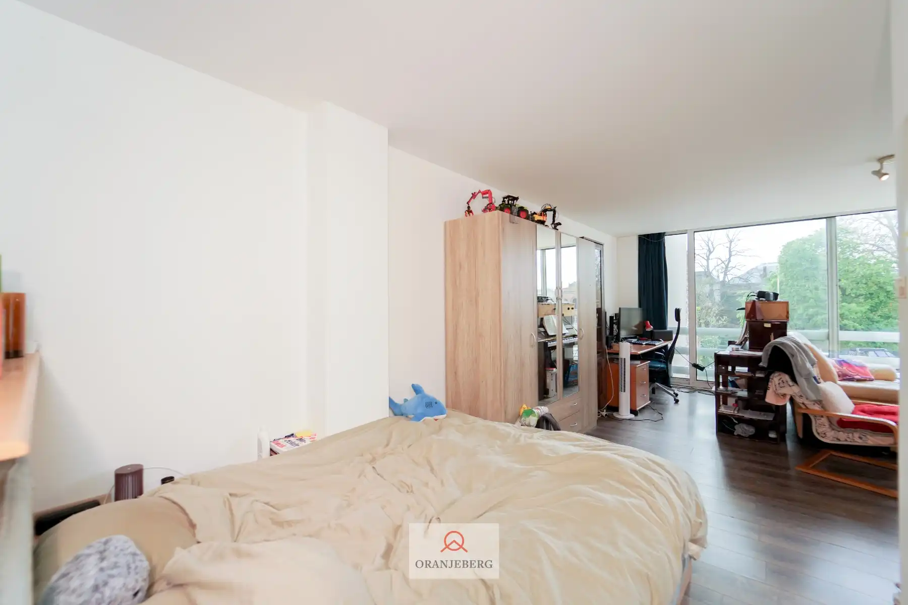 Studio op topligging aan het water Gent-centrum. foto 11