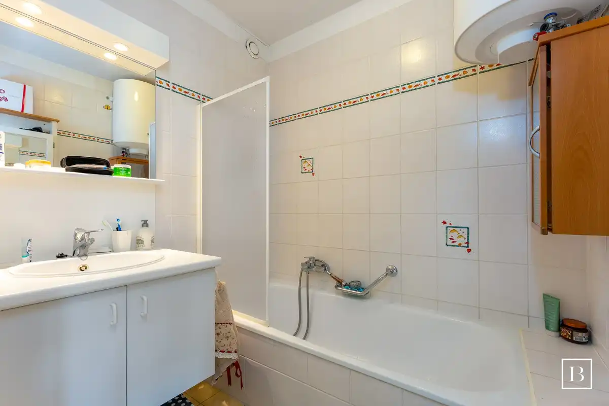 Instapklaar vakantieappartement met slaapkamer en slaaphoek foto 9