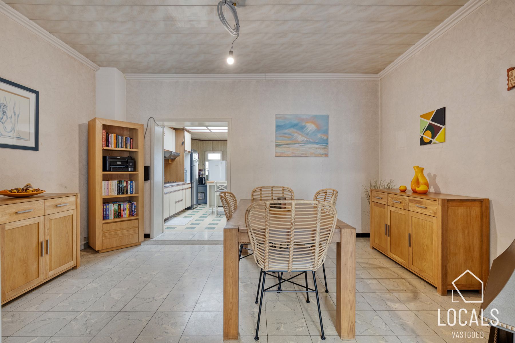 Deels gerenoveerde woning met stadstuin in hartje Ninove foto 5